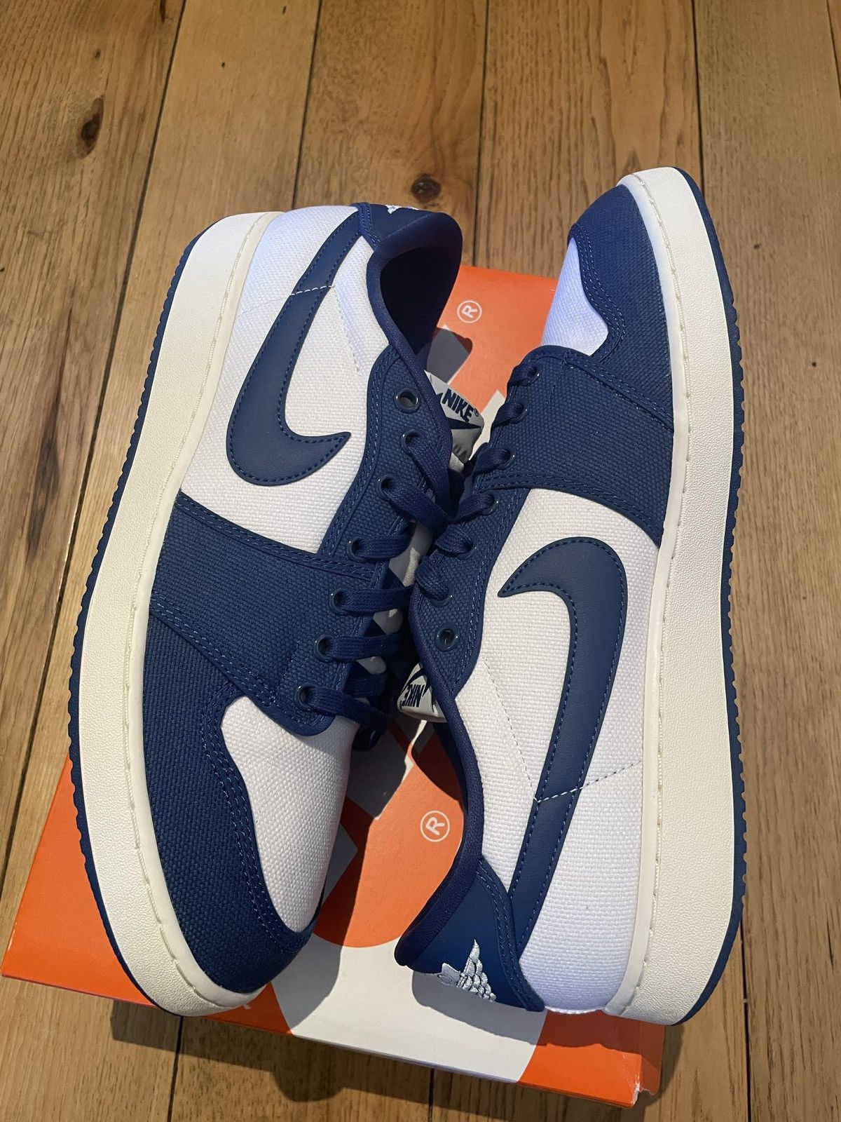 Jordan Brand × Nike Air Jordan 1 Low AJKO Kentucky Royal Blue Size US 12 / EU 45 - 1 Thumbnail