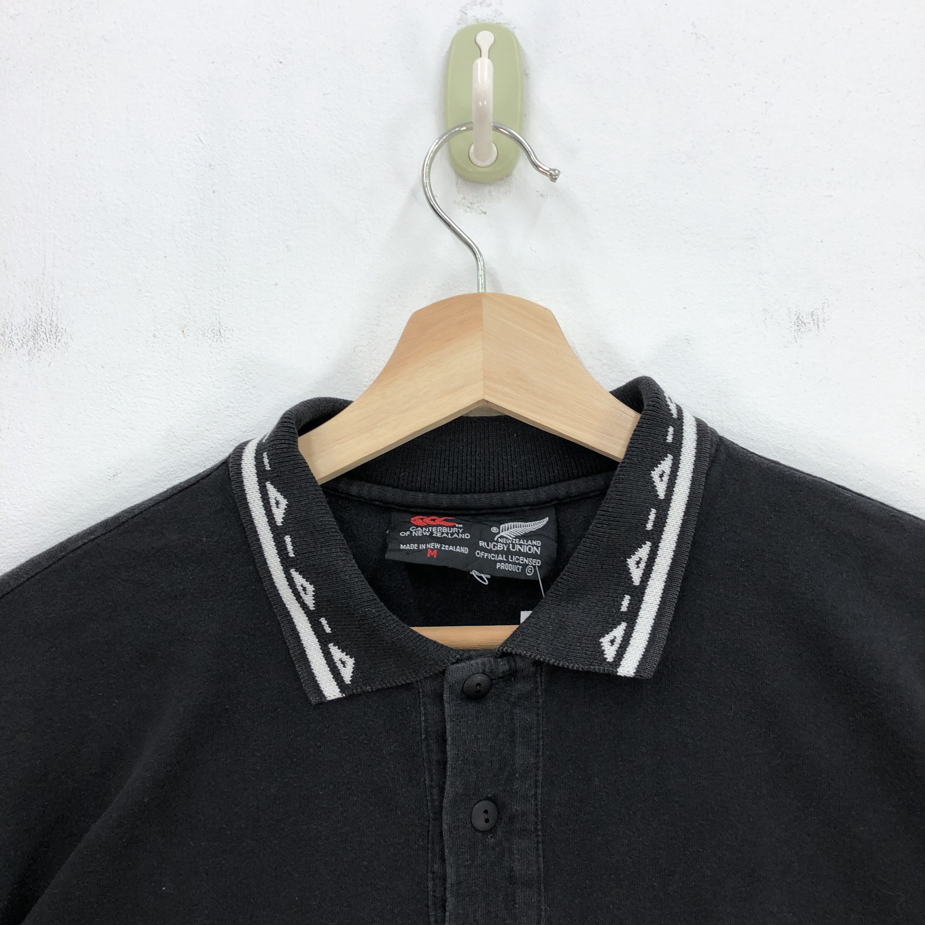 Canterbury of New Zealand Vintage Canterbury T Shirt All Black Rugby Polo Tees Size US L / EU 52-54 / 3 - 2 Thumbnail