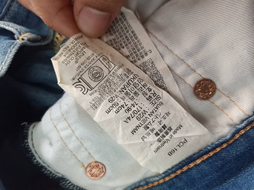 Levi's × Vintage VINTAGE LEVI'S 502 BLUE WASH DISTRESSED SHORT DENIM Size US 30 / EU 46 - 7 Thumbnail
