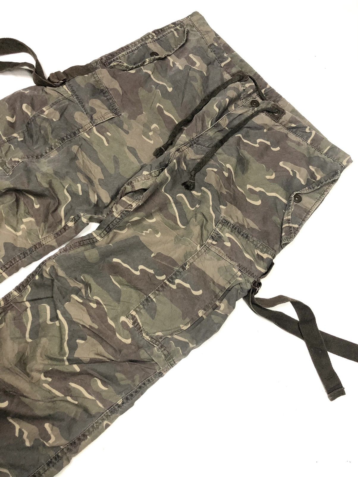 Uniqlo × Vintage VINTAGE UNIQLO CAMO TACTICAL BONDAGE CARGO MULTI POCKET Size US 31 - 6 Thumbnail