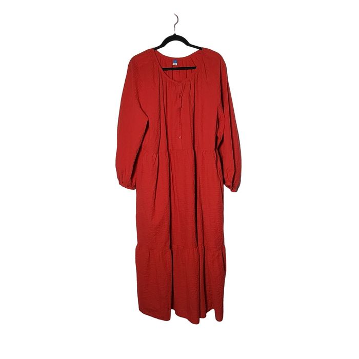 Old Navy Old Navy Tiered Long Sleeve Seersucker All Day Midi Dress ...