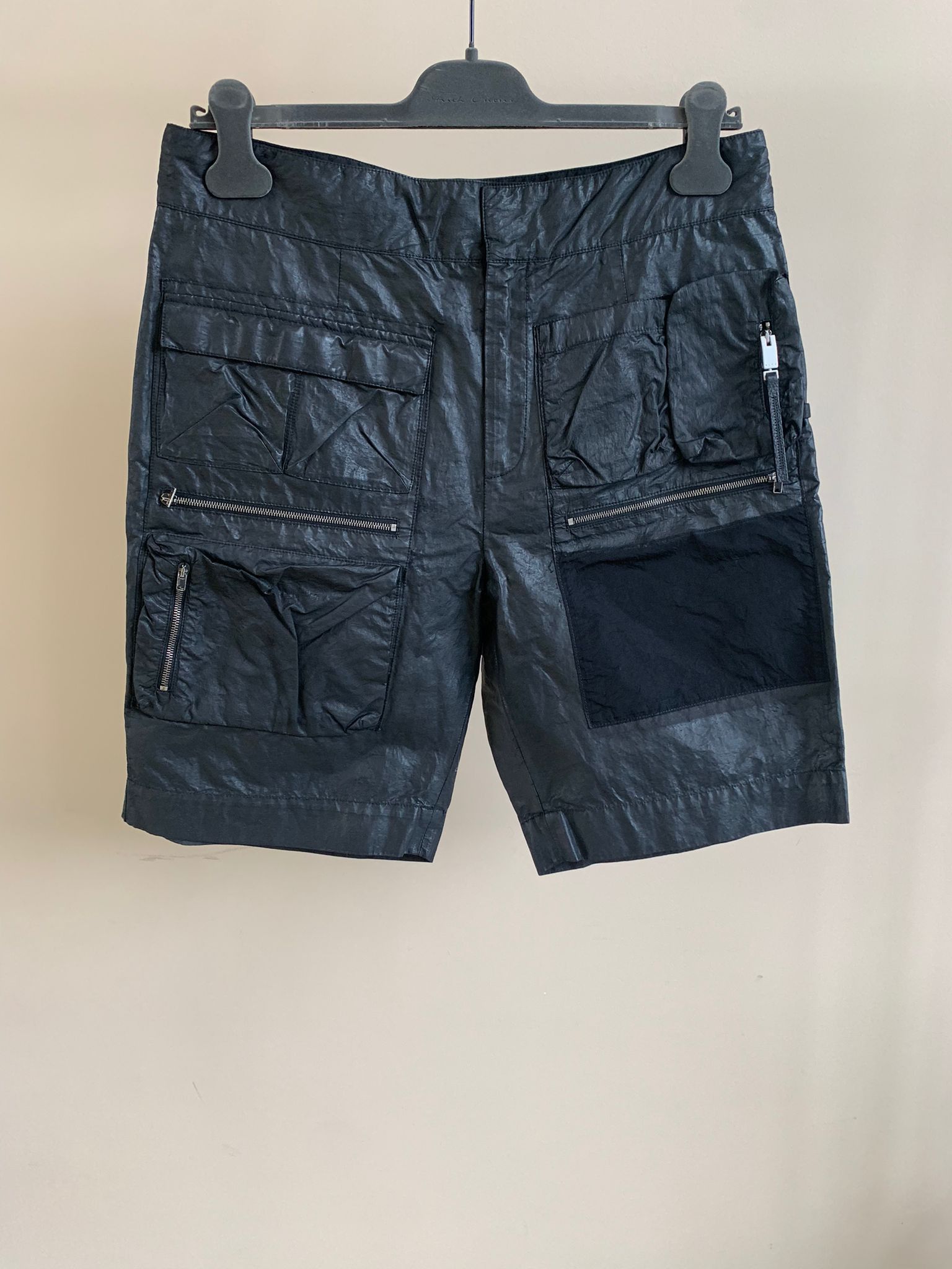 Alyx Multi-pocket Cargo Tactical Shorts in Black Coated Size US 30 / EU 46 - 2 Thumbnail