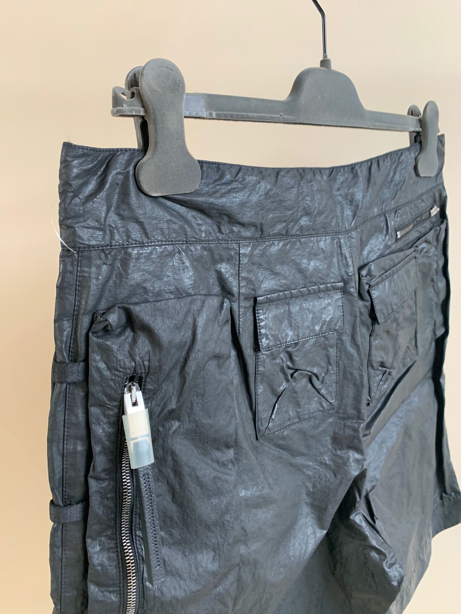 Alyx Multi-pocket Cargo Tactical Shorts in Black Coated Size US 30 / EU 46 - 15 Thumbnail