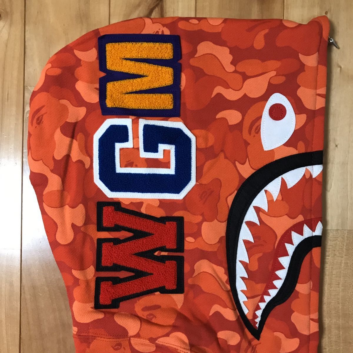 Bape 2011 Seoul city camo Shark full zip Hoodie red camo Size US M / EU 48-50 / 2 - 4 Thumbnail