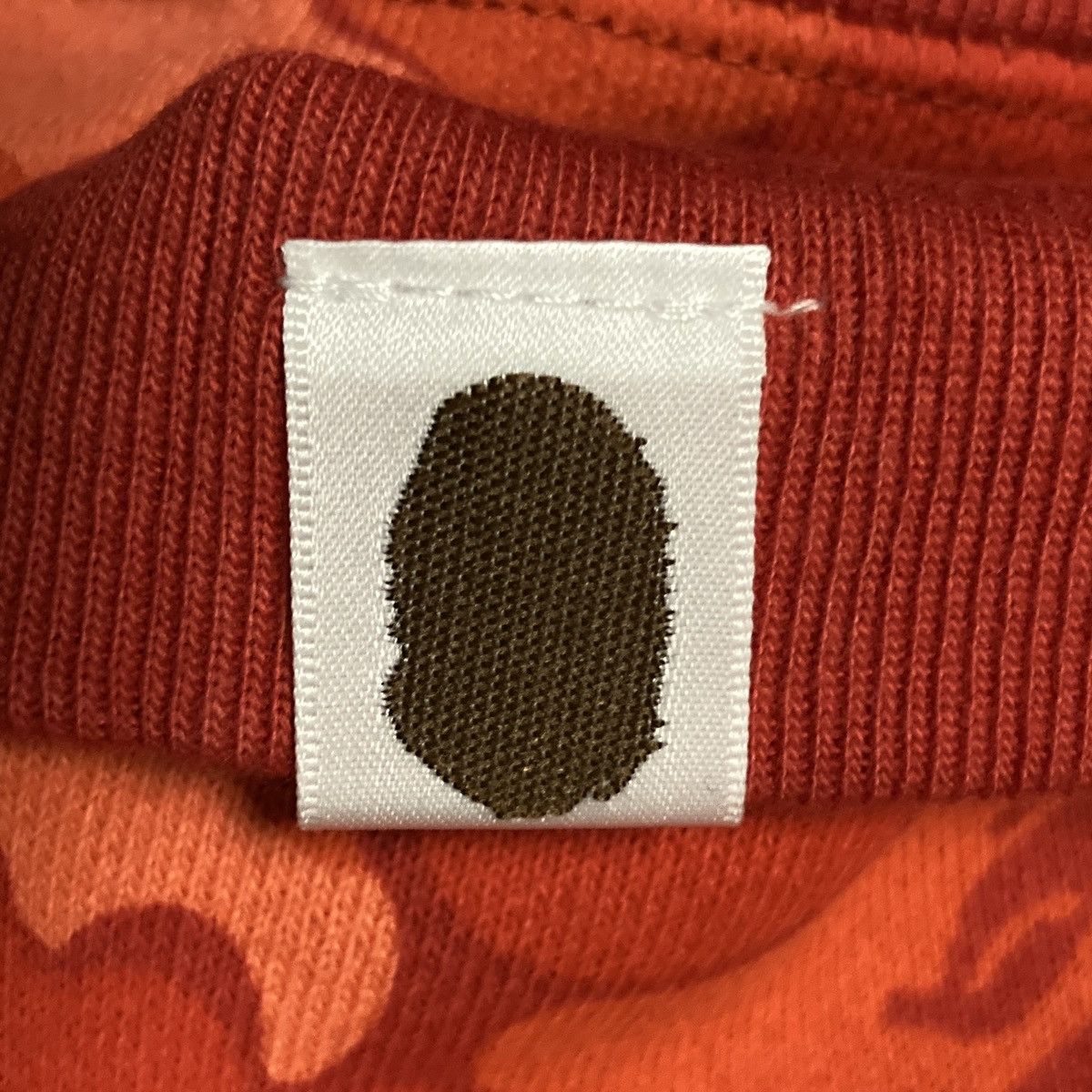 Bape 2011 Seoul city camo Shark full zip Hoodie red camo Size US M / EU 48-50 / 2 - 11 Thumbnail
