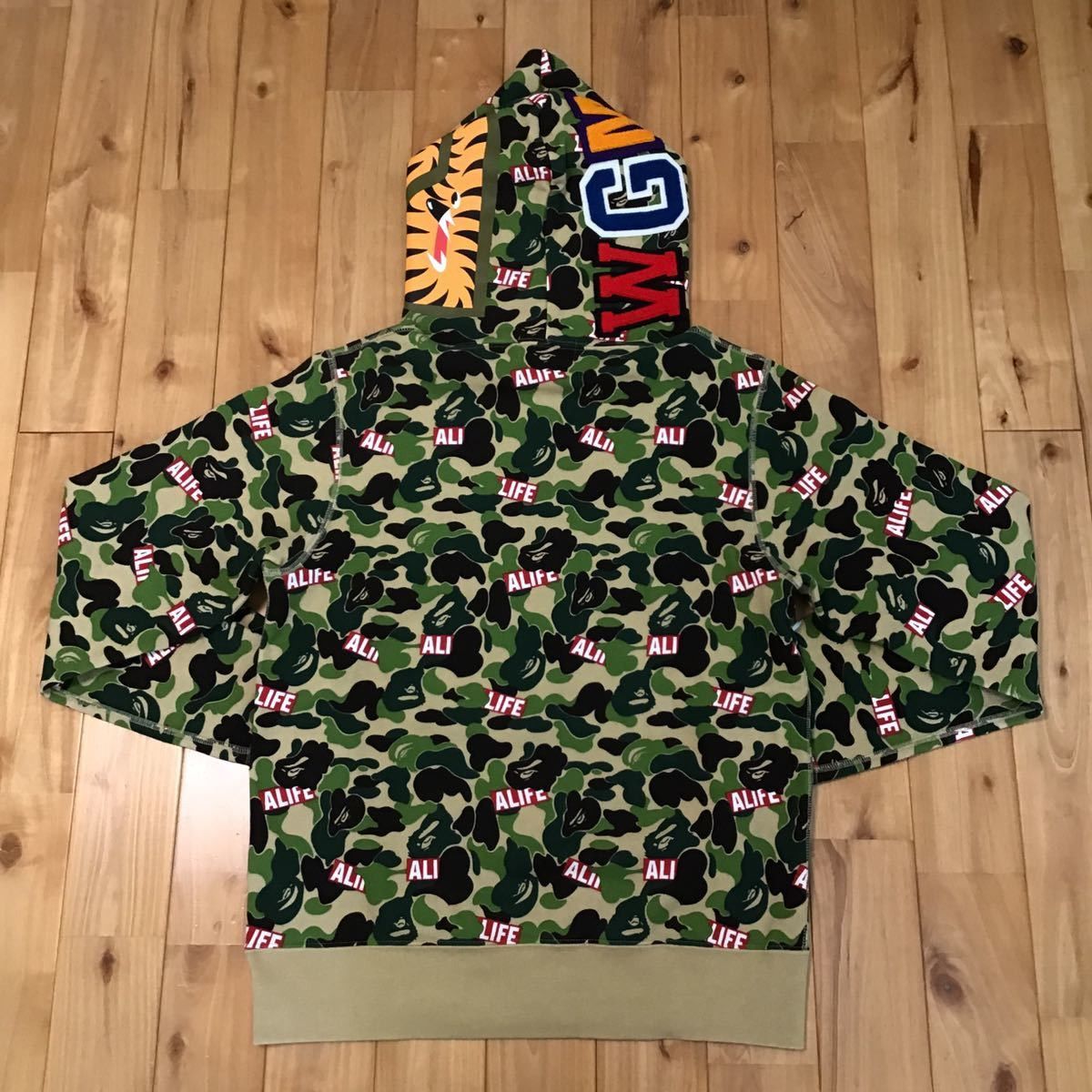 Alife × Bape 🔥BAPE × ALIFE🔥ABC camo Pullover shark hoodie Size US M / EU 48-50 / 2 - 5 Thumbnail