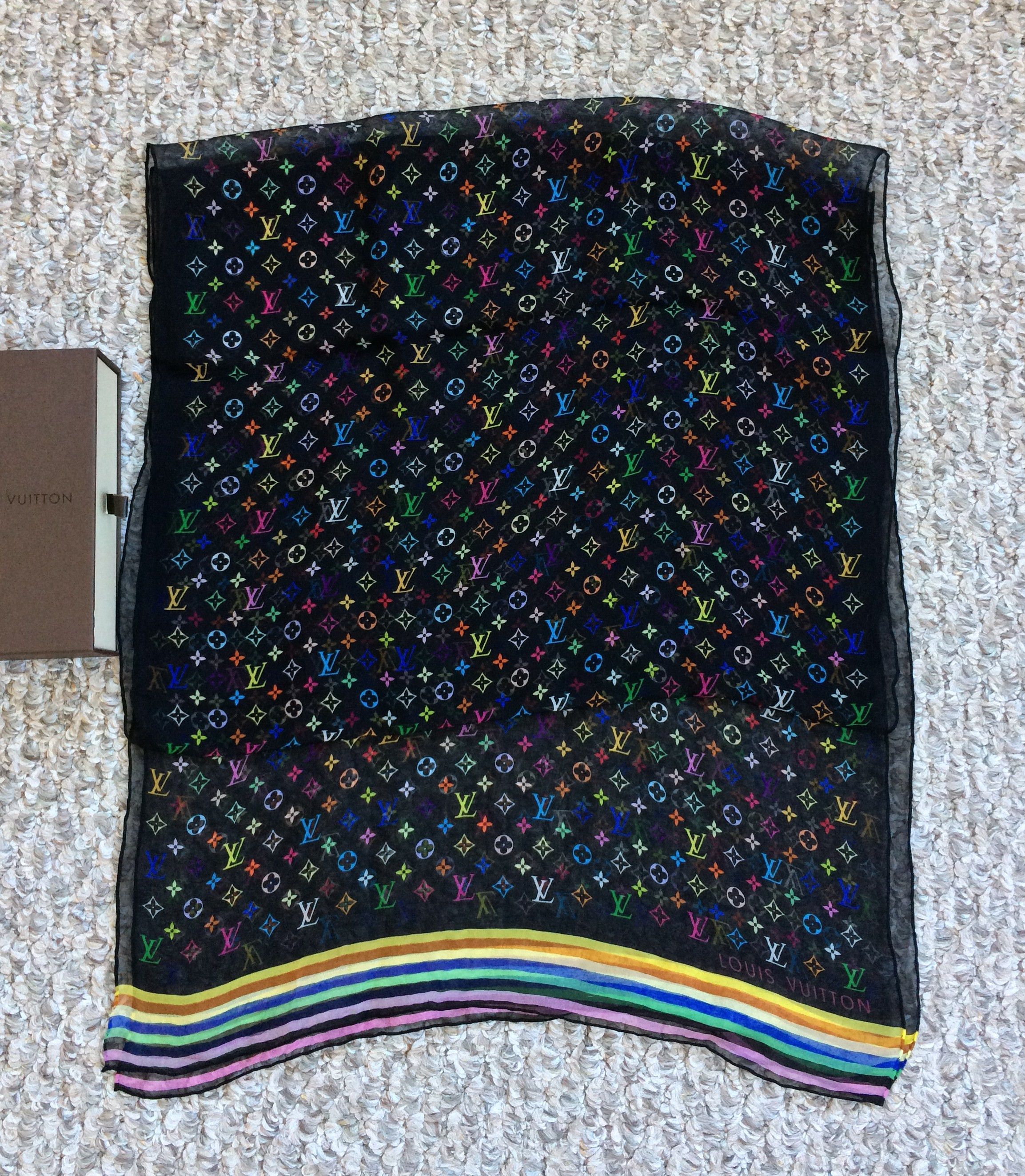 Louis Vuitton × Takashi Murakami S/S 2003 Louis Vuitton Murakami Monogram Silk Scarf Size ONE SIZE - 2 Thumbnail
