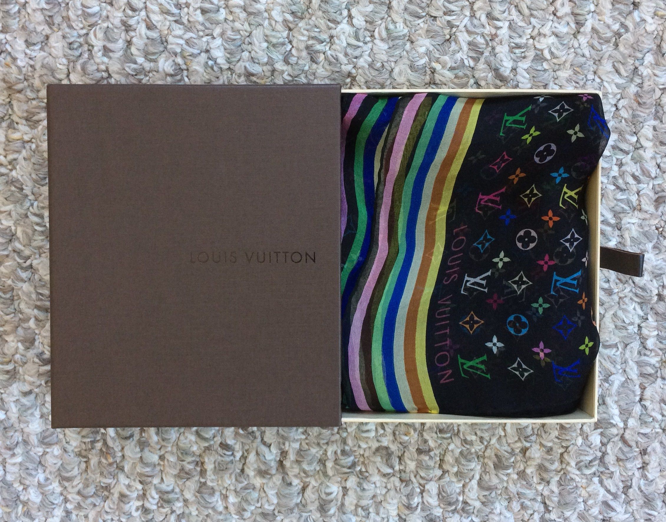 Louis Vuitton × Takashi Murakami S/S 2003 Louis Vuitton Murakami Monogram Silk Scarf Size ONE SIZE - 6 Thumbnail