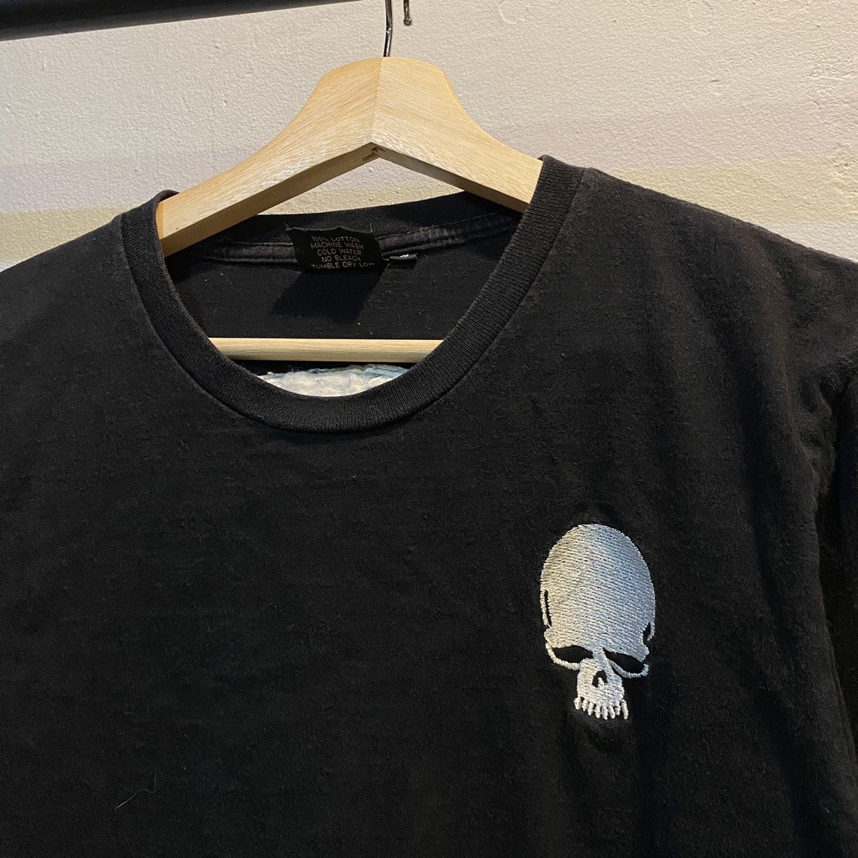 Band Tees × Japanese Brand Crows The Front Of Armament Skull Embroided Tee Size US S / EU 44-46 / 1 - 4 Thumbnail