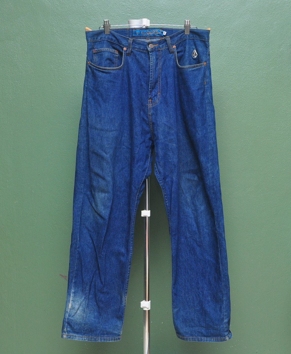 Japanese Brand × Volcom Vintage Volcom Skateboard Streetwear Designer Fashion Style Size US 36 / EU 52 - 1 Thumbnail