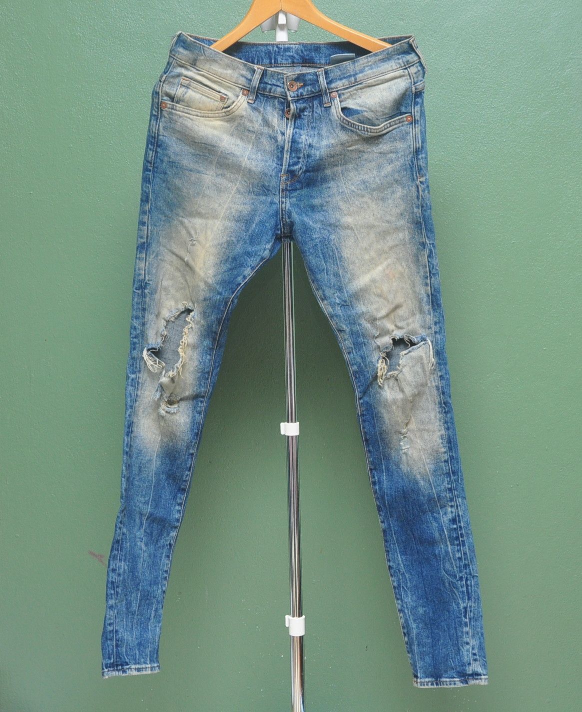 Designer × Japanese Brand Vintage H&M Made In Turkey Distressed Skinny Denim Size US 32 / EU 48 - 1 Thumbnail