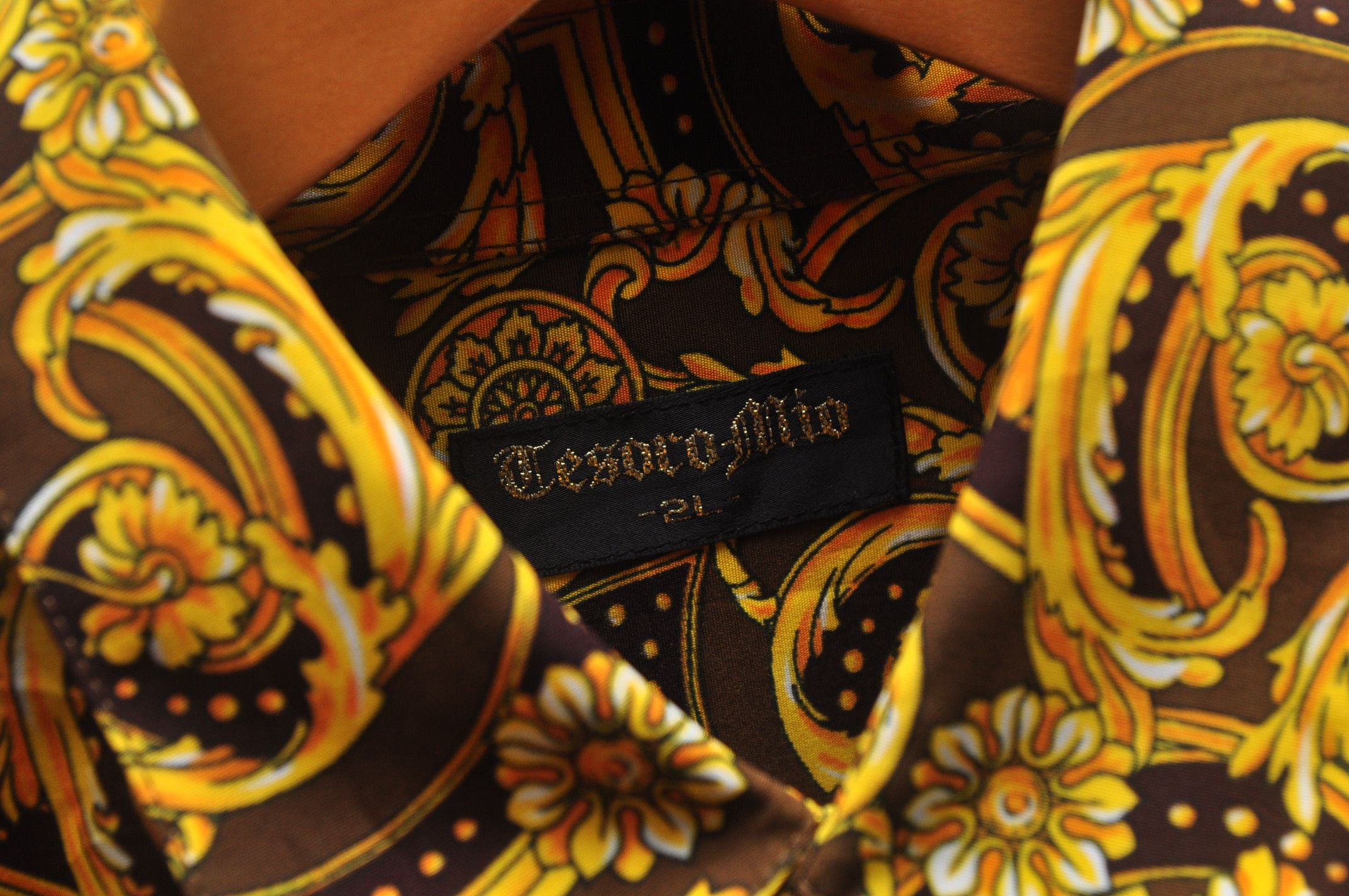 Designer × Japanese Brand × Vintage Vintage Tesoro Mio Button Up Designer Fashion Style Size US L / EU 52-54 / 3 - 4 Thumbnail