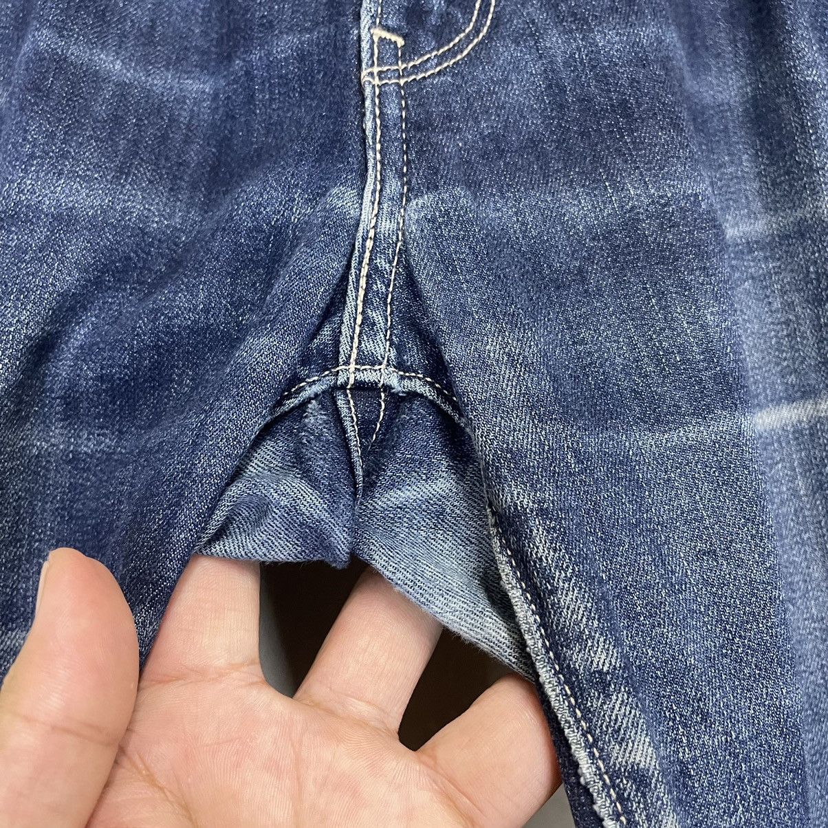 Levi's RIOT💥30x26.5 Levis Boyfriend Denim Faded Blue Skinny Jeans Size US 30 / EU 46 - 6 Thumbnail