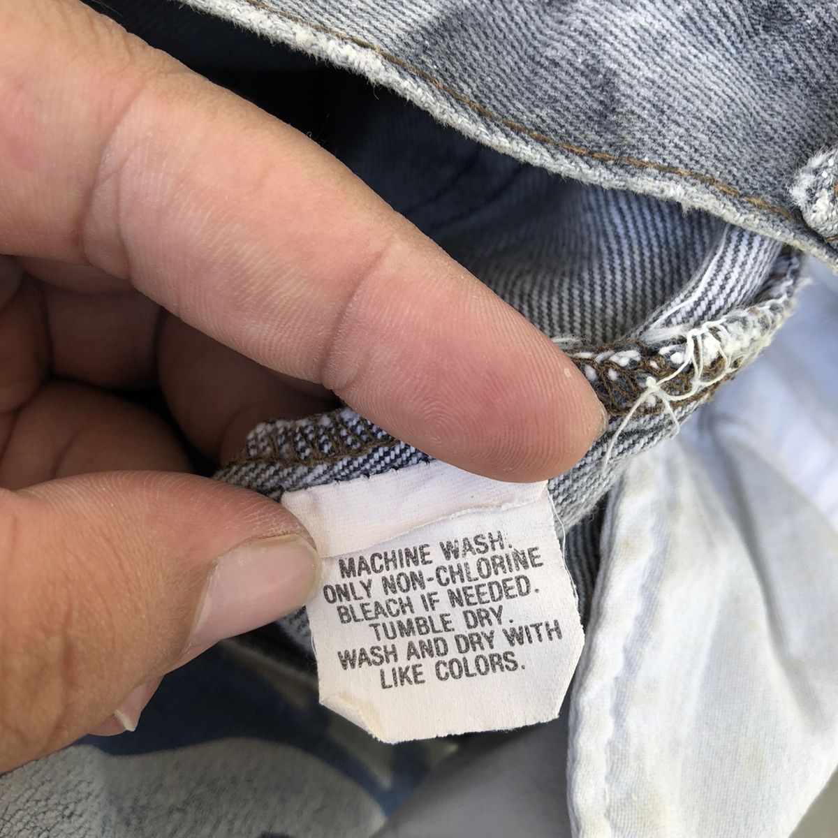 Levi's DISTRESSED VINTAGE LEVI'S JEANS DENIM Size US 33 - 15 Thumbnail