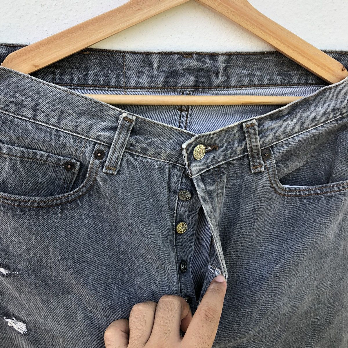 Levi's DISTRESSED VINTAGE LEVI'S JEANS DENIM Size US 33 - 9 Thumbnail