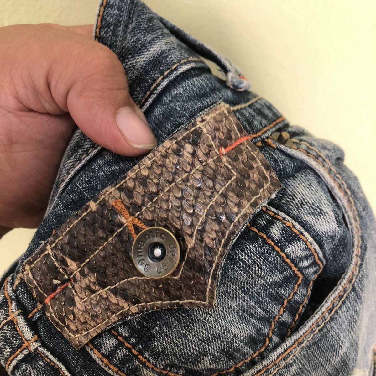 Japanese Brand Distressed Denim Semantic With Snake Pocket Size US 34 / EU 50 - 14 Thumbnail