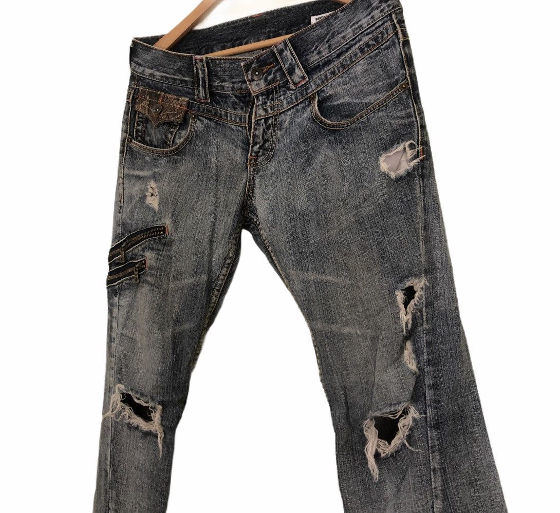 Japanese Brand Distressed Denim Semantic With Snake Pocket Size US 34 / EU 50 - 2 Thumbnail