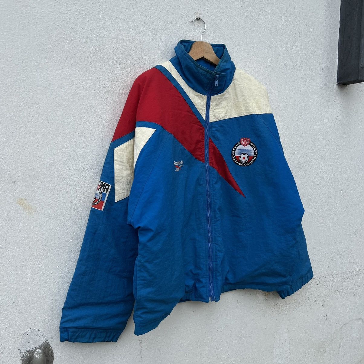 Japanese Brand VINTAGE REEBOK POCCNA SOCCER FEDERATION BIG LOGO JACKET Size US L / EU 52-54 / 3 - 5 Thumbnail