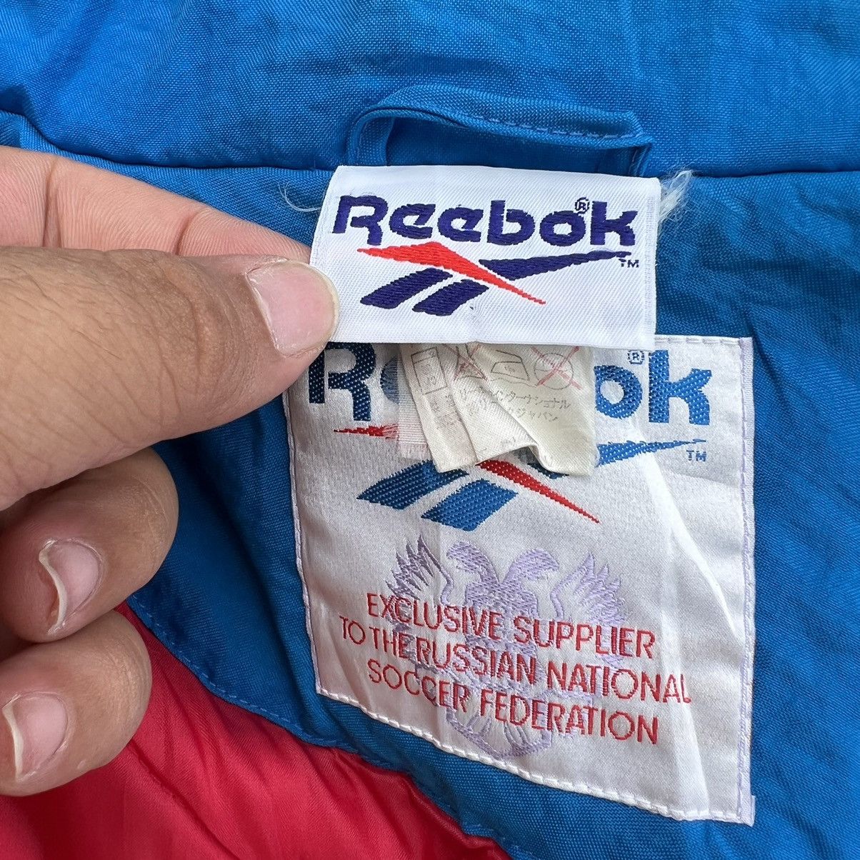 Japanese Brand VINTAGE REEBOK POCCNA SOCCER FEDERATION BIG LOGO JACKET Size US L / EU 52-54 / 3 - 12 Thumbnail