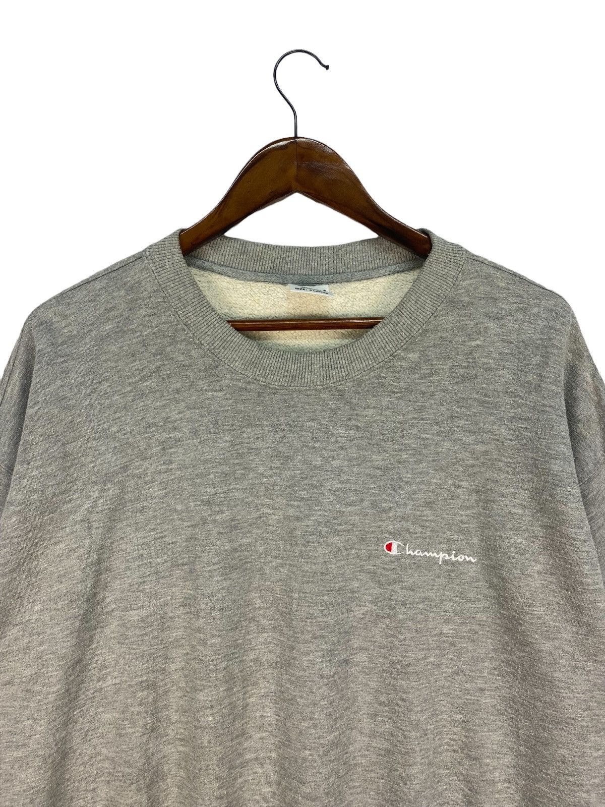 Champion Vintage Champion Small Logo Sweatshirt Size US XXL / EU 58 / 5 - 2 Thumbnail