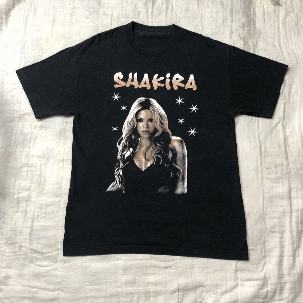 Band Tees Shakira World Tour Vintage T Shirt Size US L / EU 52-54 / 3 - 1 Thumbnail