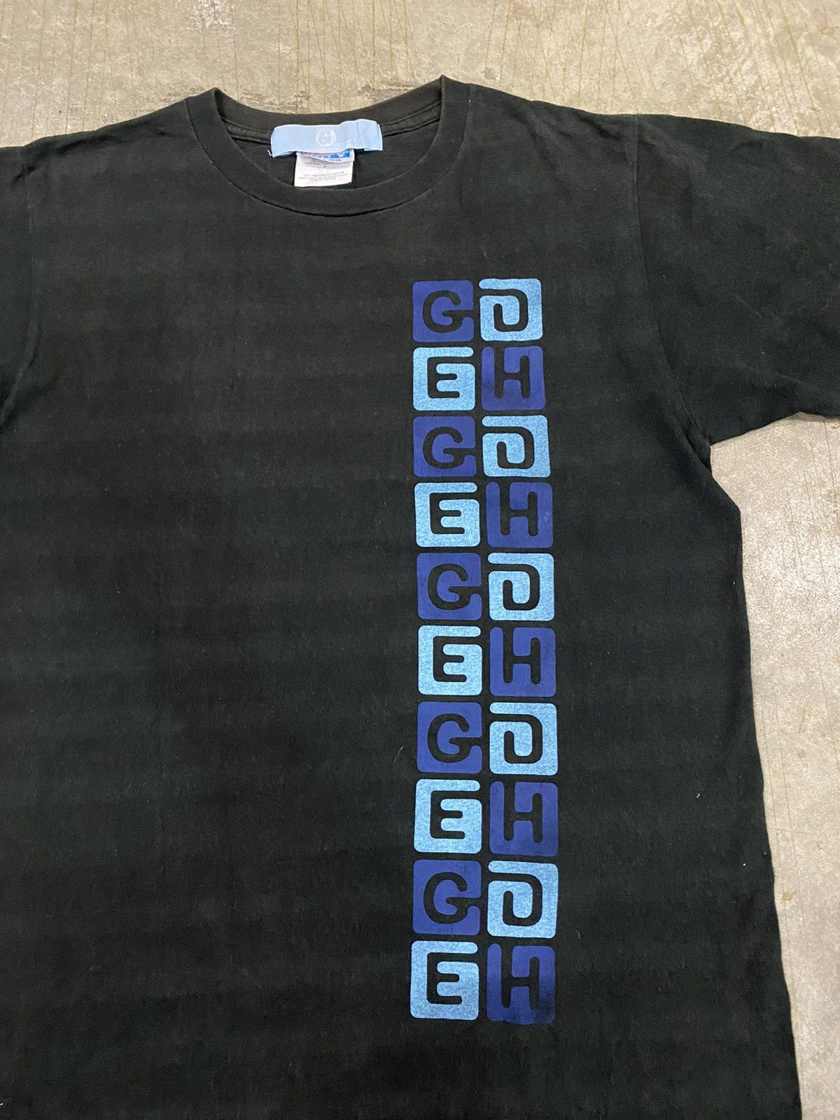 Fragment Design 90's Hanes GDEH repeat logo tee Size US L / EU 52-54 / 3 - 3 Thumbnail