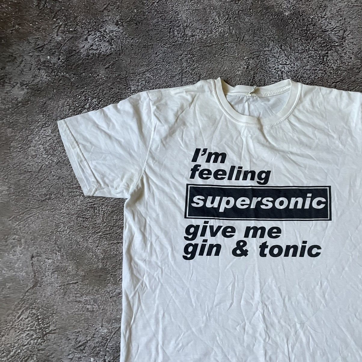 Vintage Vintage Y2K Graphic Tee Supersonic Gin Tonic Slogan Cream M Size US M / EU 48-50 / 2 - 5 Thumbnail