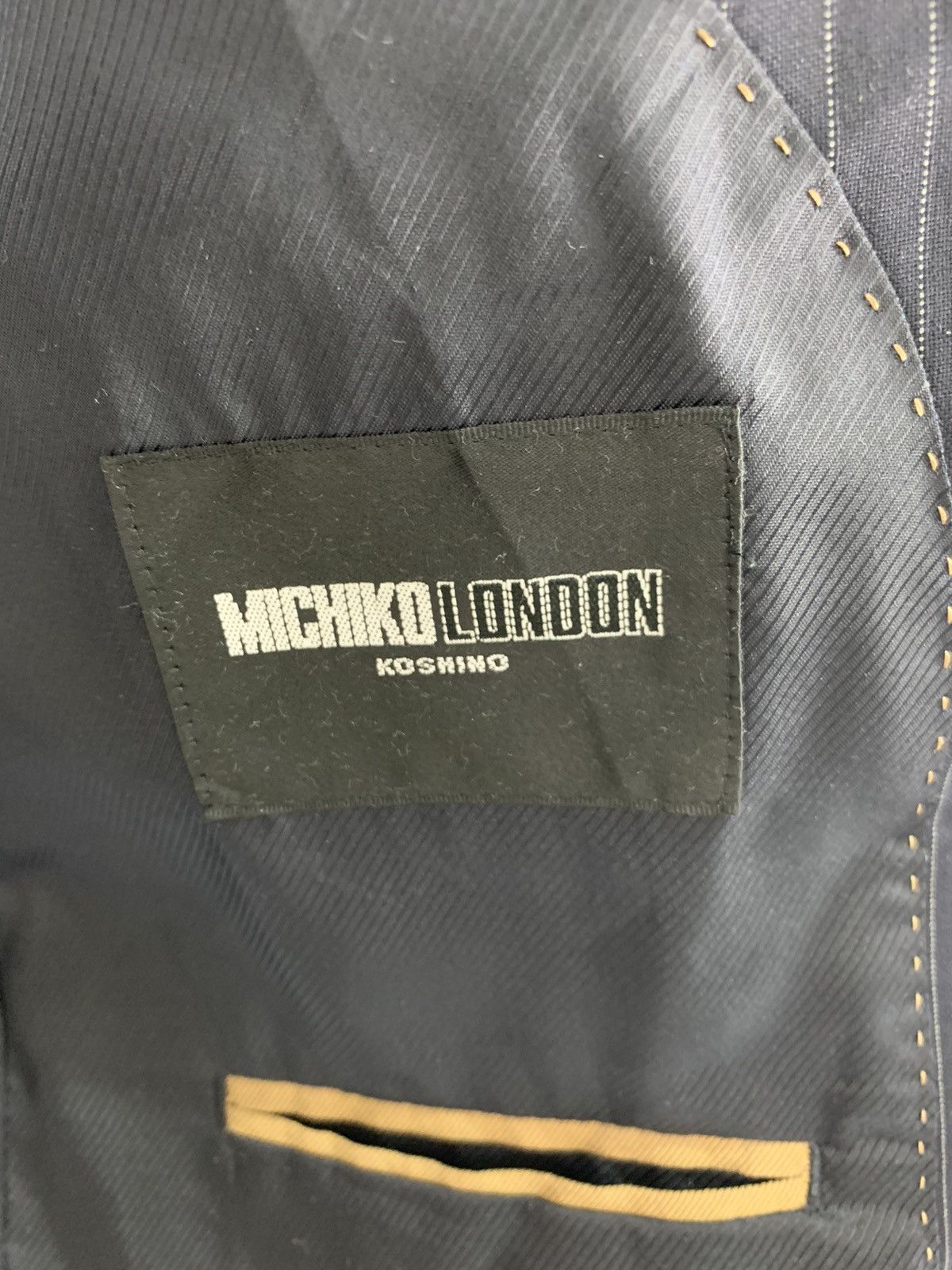 Michiko Koshino London MICHIKOKOSHINO LONDON Rich Stripe Tuxedo Casual Suit Blazer Size 44R - 10 Thumbnail
