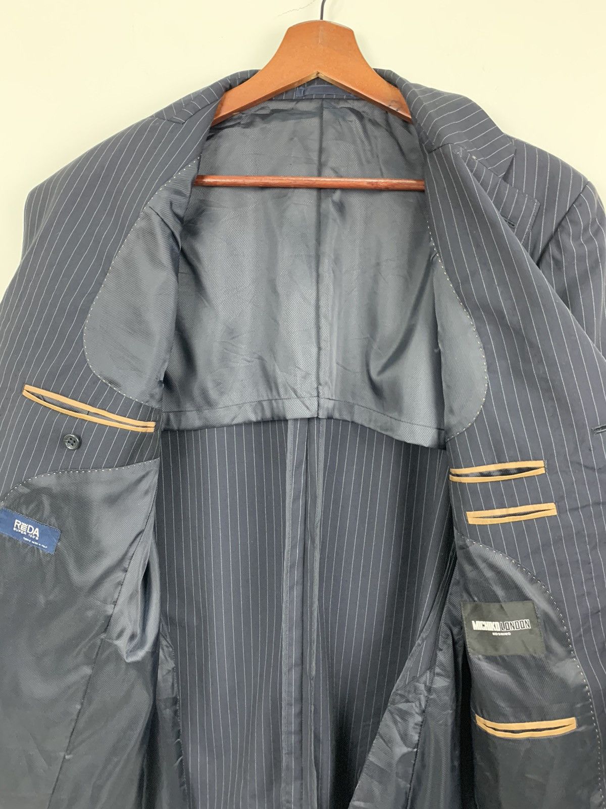 Michiko Koshino London MICHIKOKOSHINO LONDON Rich Stripe Tuxedo Casual Suit Blazer Size 44R - 9 Thumbnail