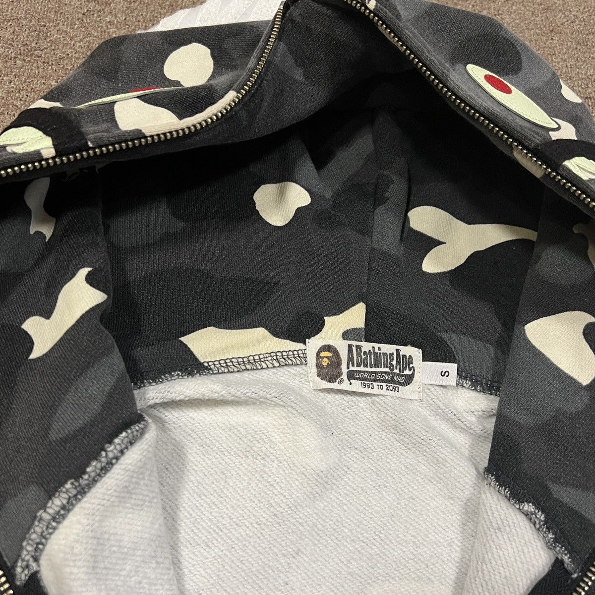 Bape Bape Camo Glowing Shark Hoodie Size US S / EU 44-46 / 1 - 9 Thumbnail