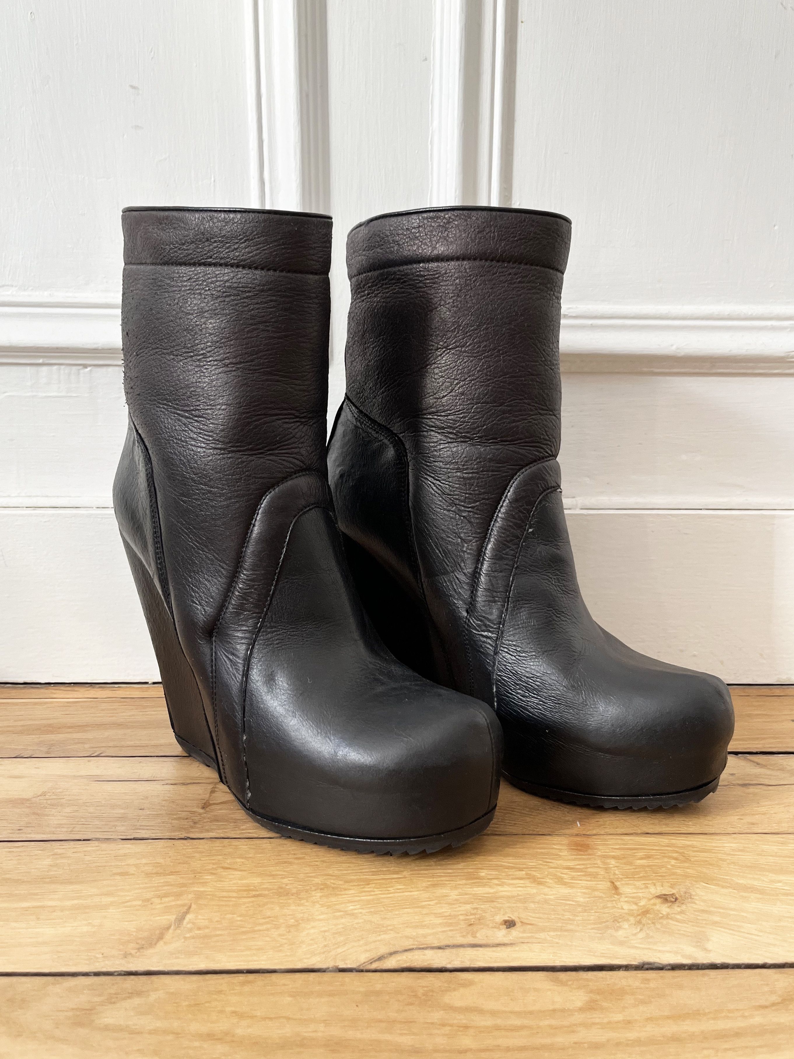 Rick Owens Rick Owens FW10 shearling wedge boot Size US 7 / IT 37 - 2 Thumbnail