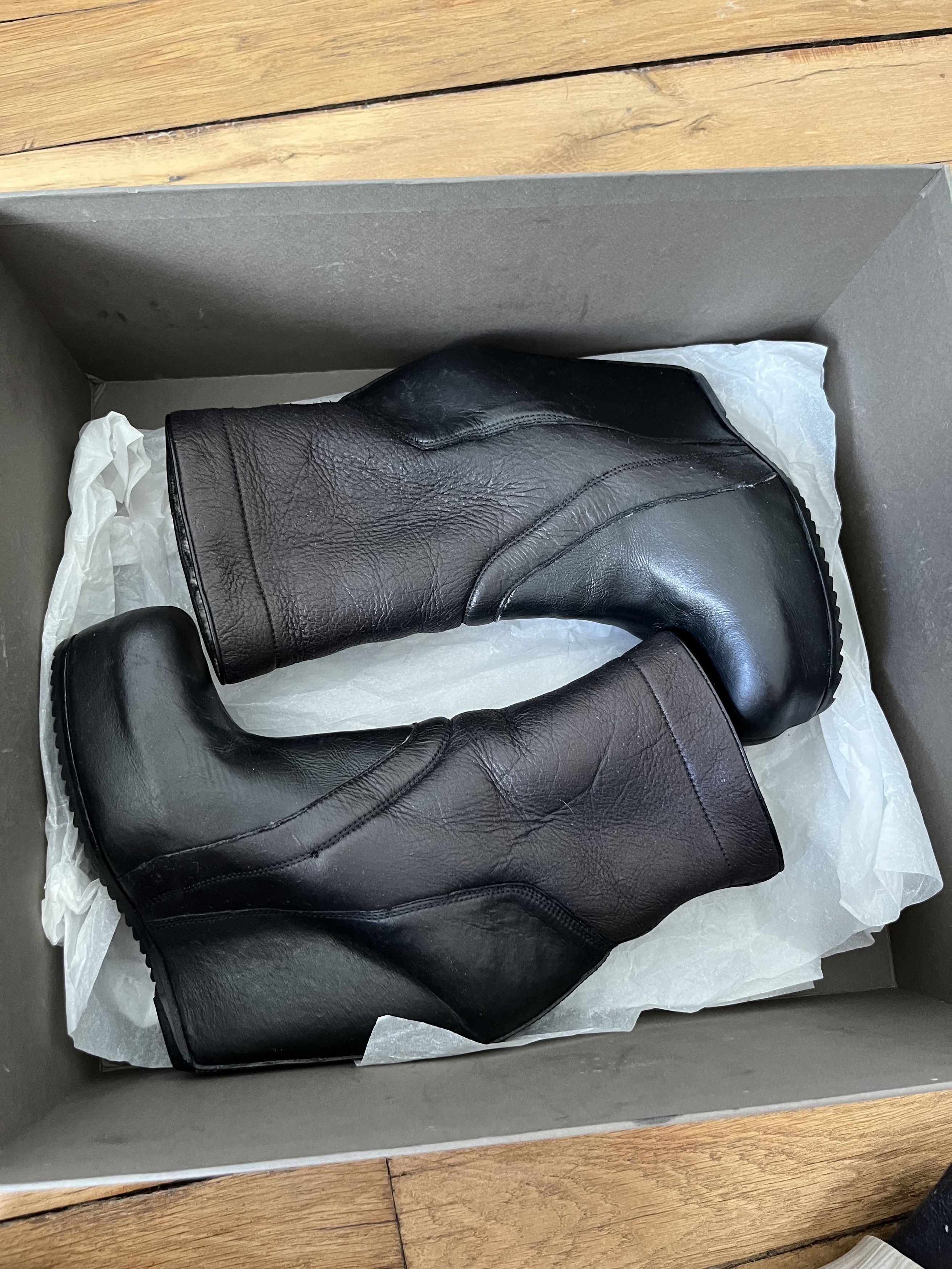 Rick Owens Rick Owens FW10 shearling wedge boot Size US 7 / IT 37 - 6 Thumbnail
