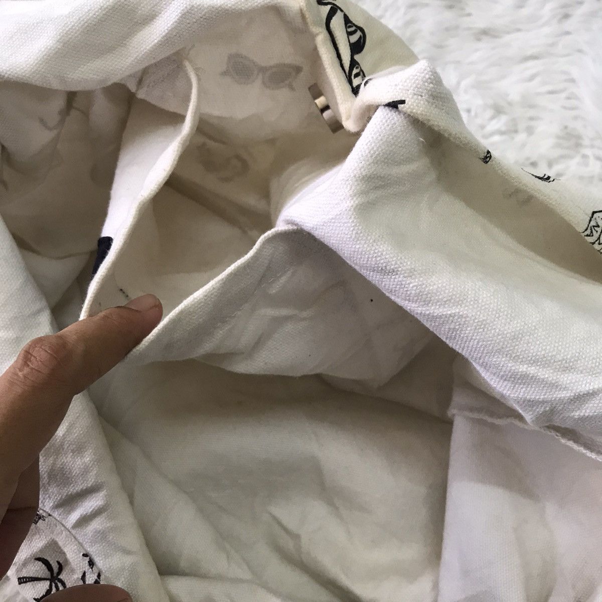 Other 🔥 RARE 🔥 Location nice design bag Size ONE SIZE - 11 Thumbnail