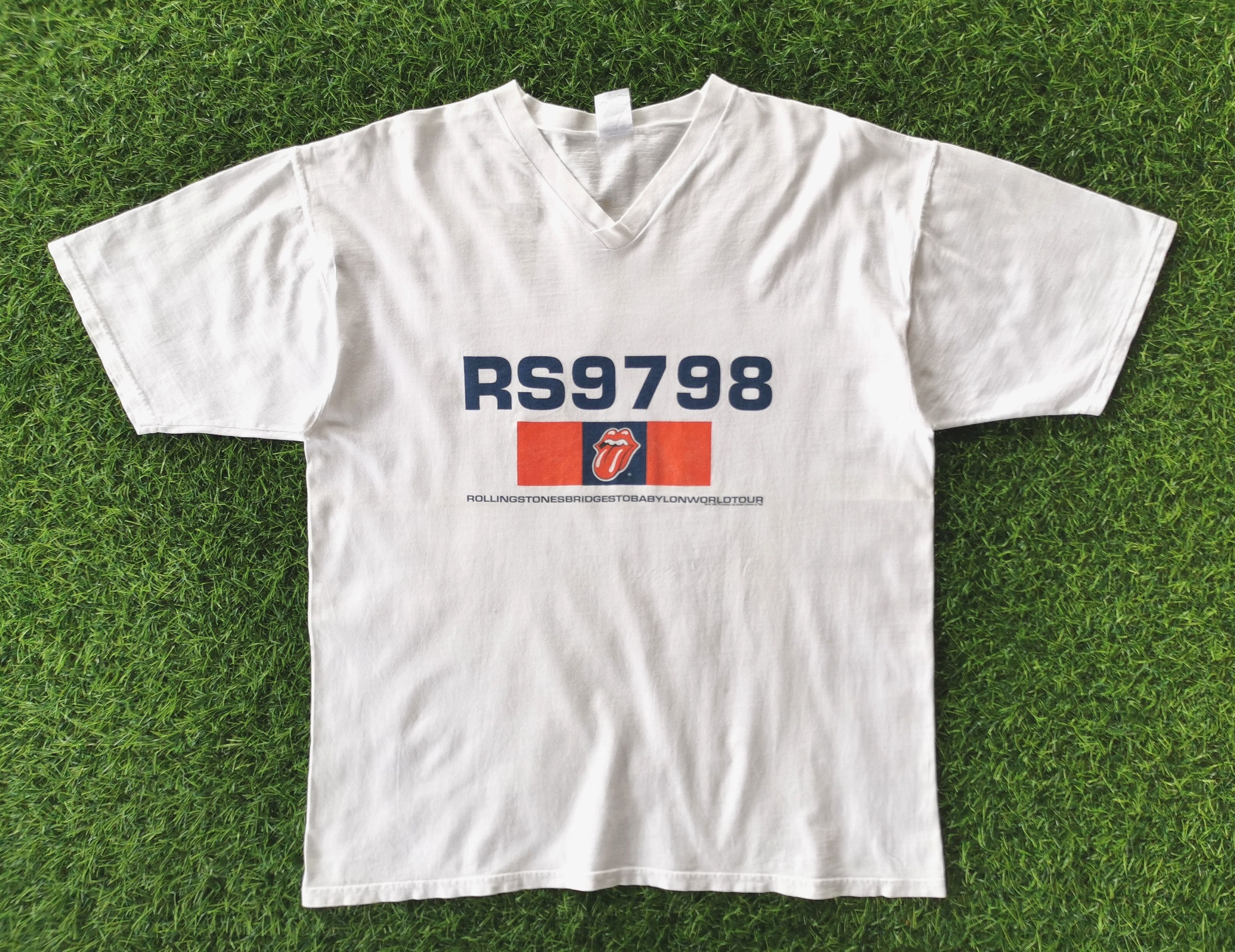 Band Tees 1997 The Rolling Stones Bridges To Babylon Tour Shirt Size US XL / EU 56 / 4 - 1 Thumbnail