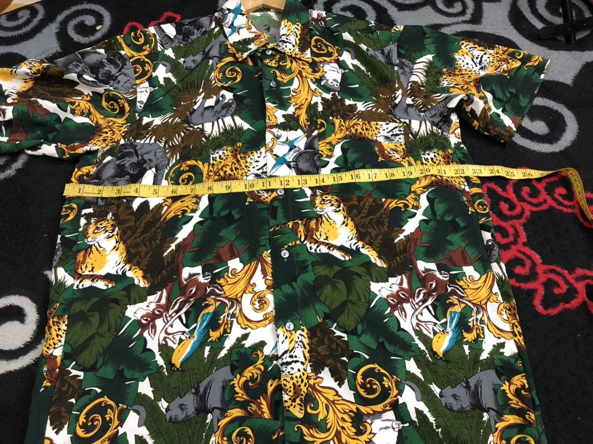 Japanese Brand Vintage Full Print Safari Tiger Motive Shirt Size US L / EU 52-54 / 3 - 7 Thumbnail