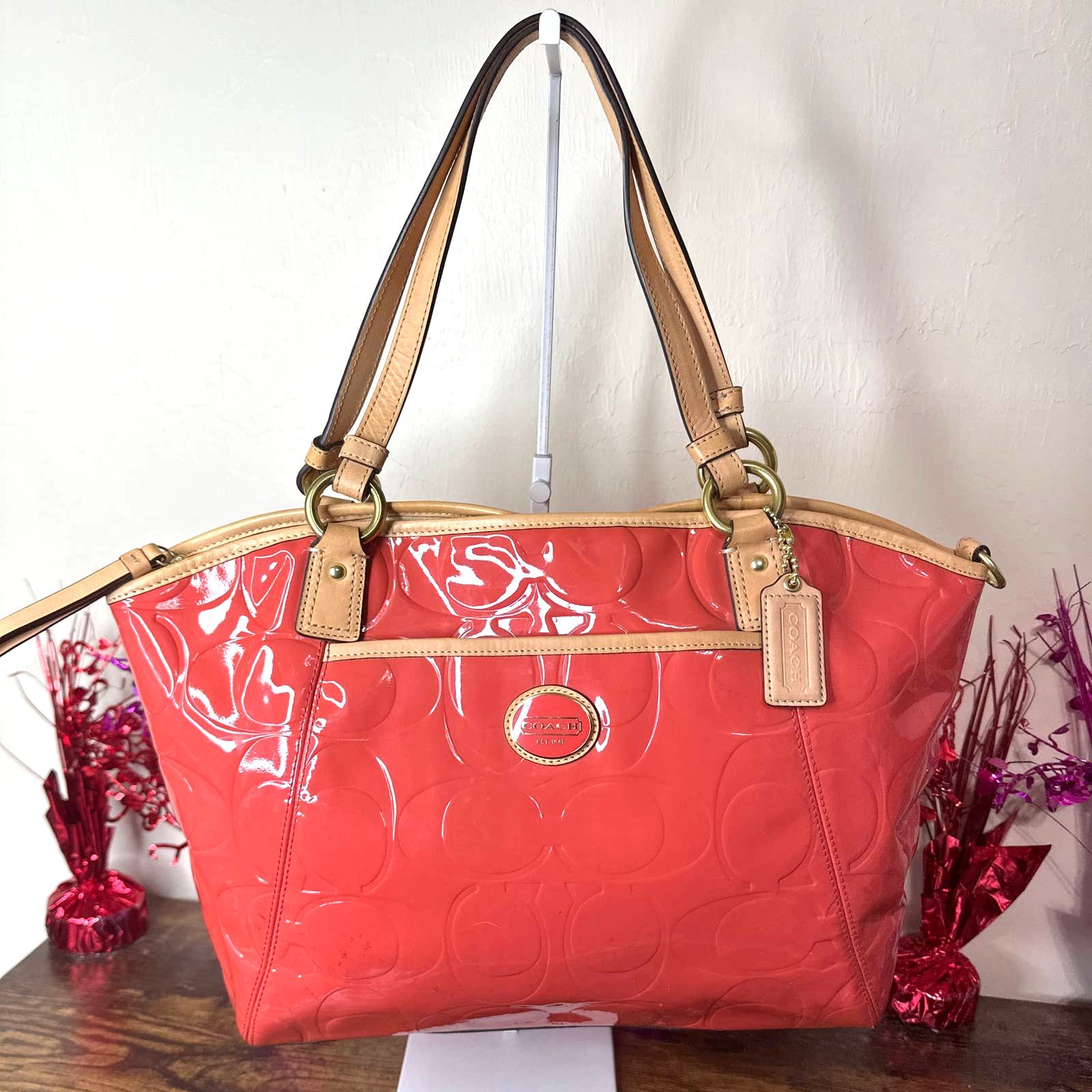 Orange coach purse hotsell