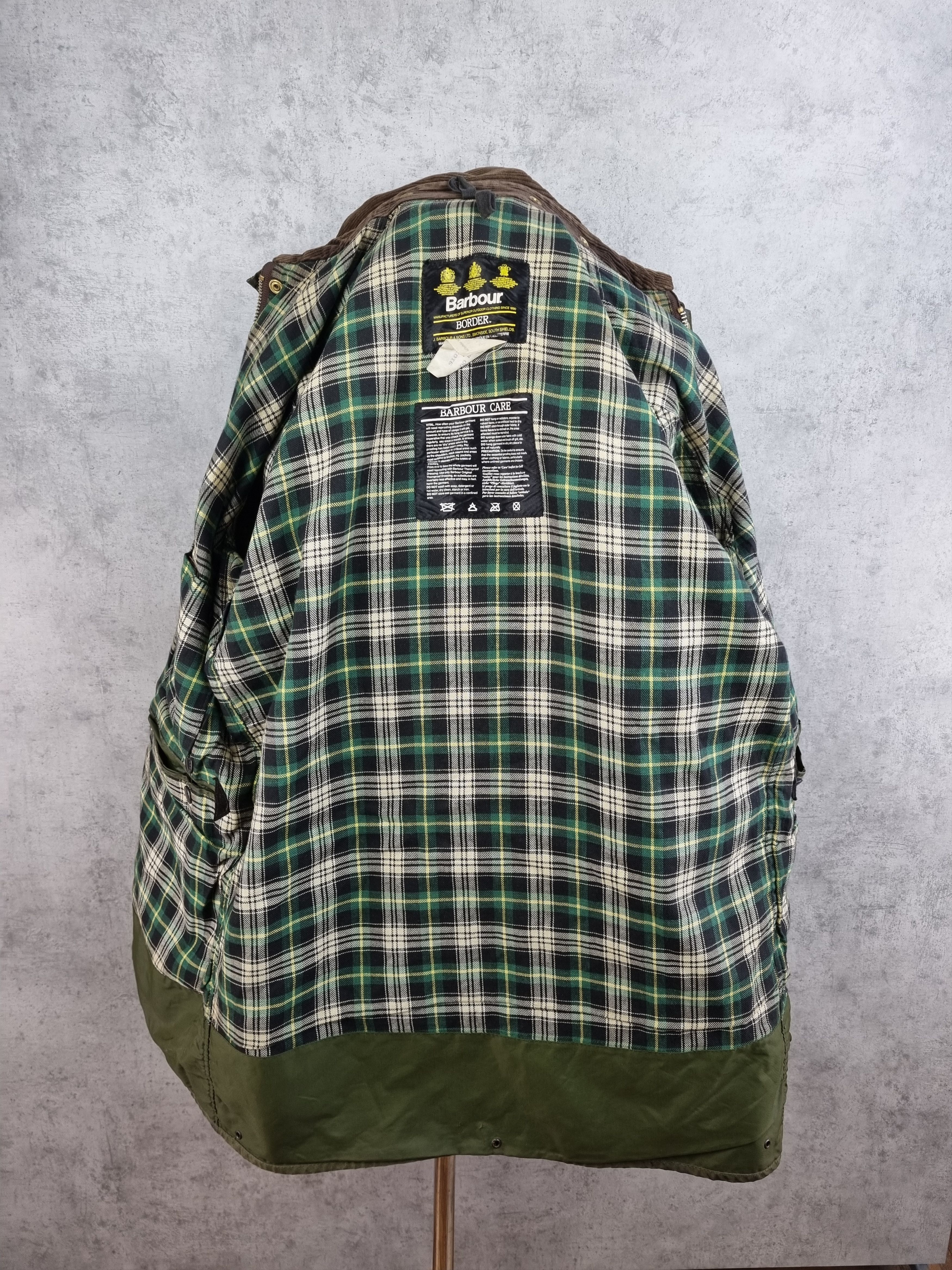 Barbour Waxed Barbour Border Parka England Corduroy Neck Jacket Size US L / EU 52-54 / 3 - 7 Thumbnail