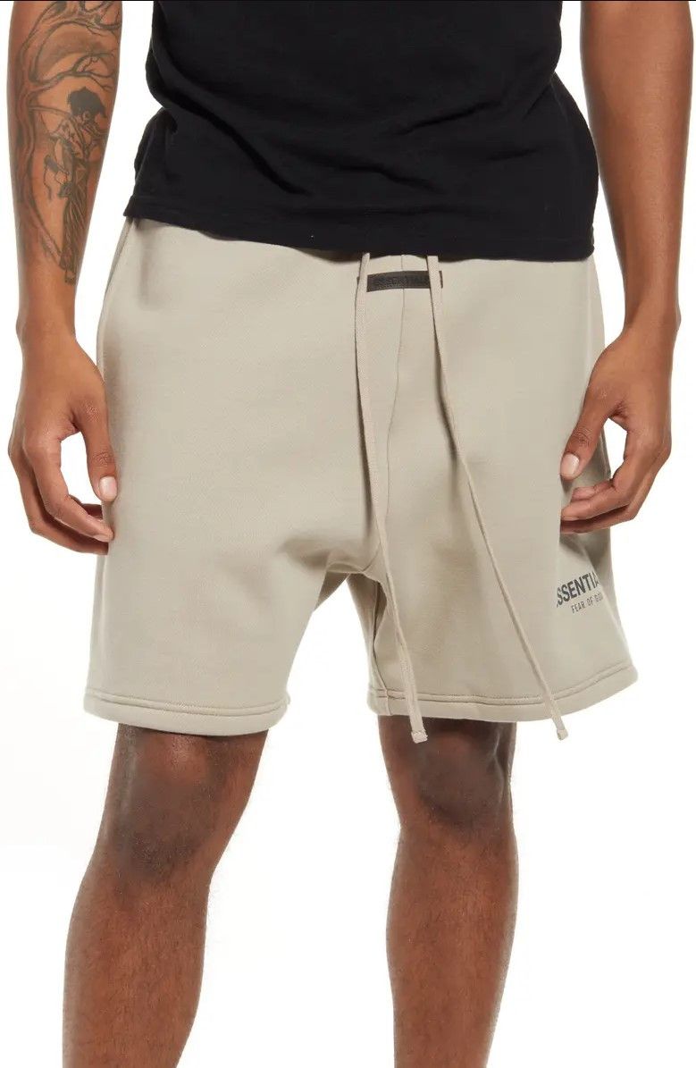 FOG × Fear of God × Pacsun Fear of God ESSENTIALS Core Collection Tan Sweatshorts FW21 Size US 32 / EU 48 - 6 Thumbnail