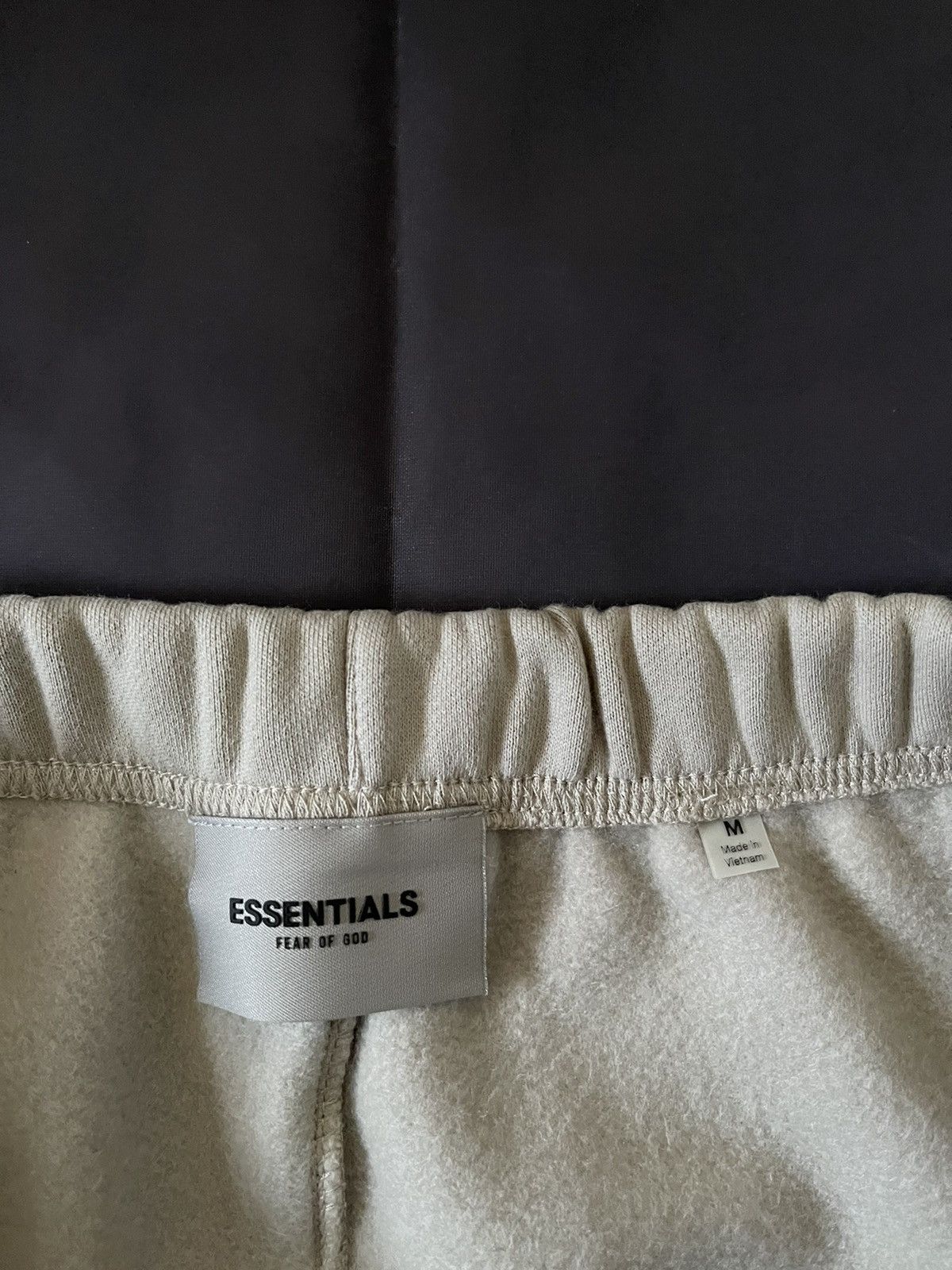 FOG × Fear of God × Pacsun Fear of God ESSENTIALS Core Collection Tan Sweatshorts FW21 Size US 32 / EU 48 - 4 Thumbnail