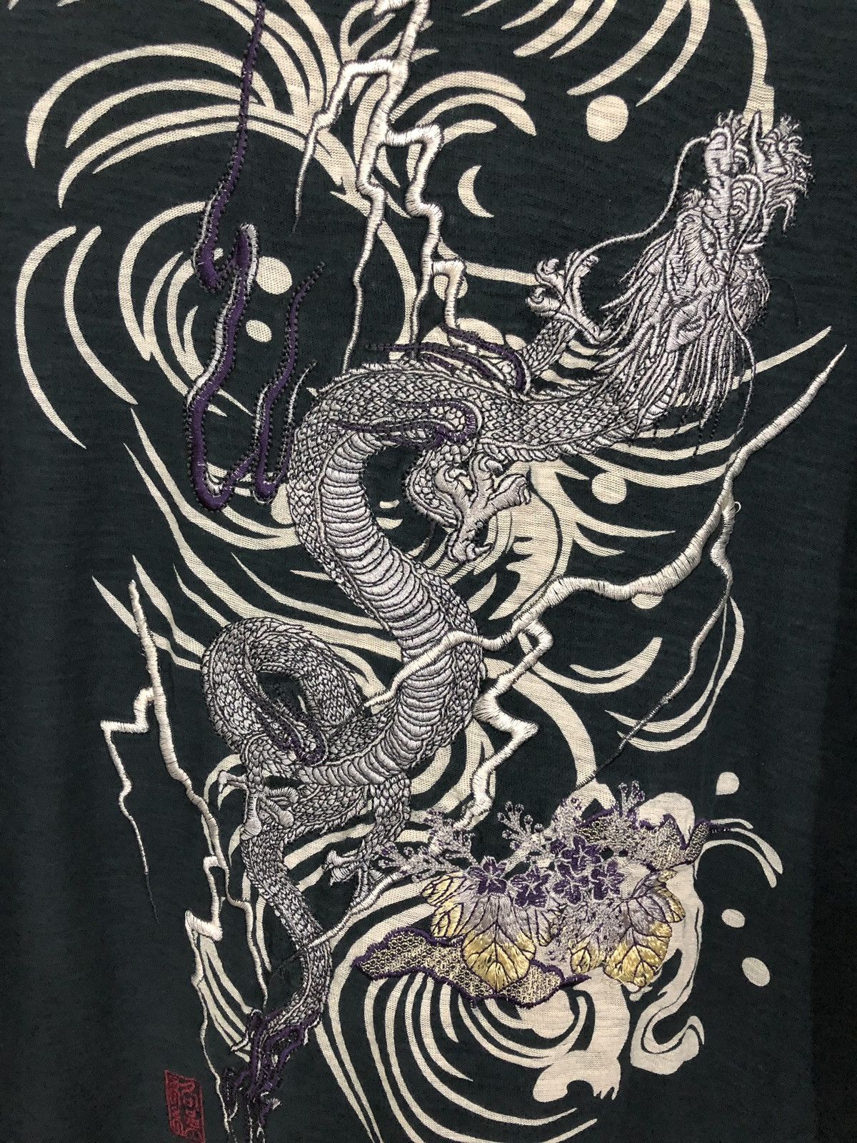 Japanese Brand Sukajan Dragon Embroidered T-Shirt Size US XL / EU 56 / 4 - 7 Thumbnail