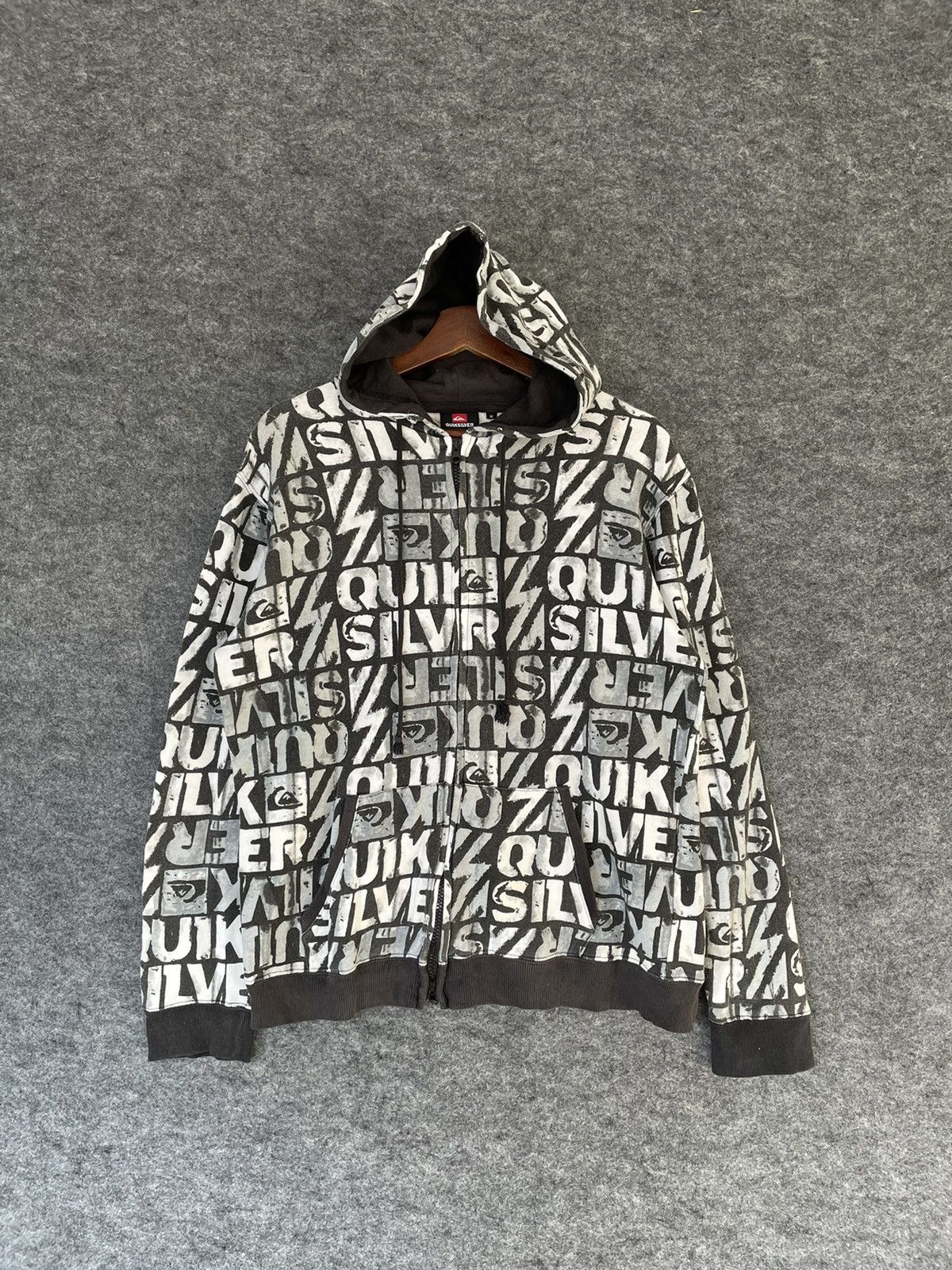 Quiksilver OVERPRINTED QUIKSILVER HOODIE Size US M / EU 48-50 / 2 - 1 Thumbnail
