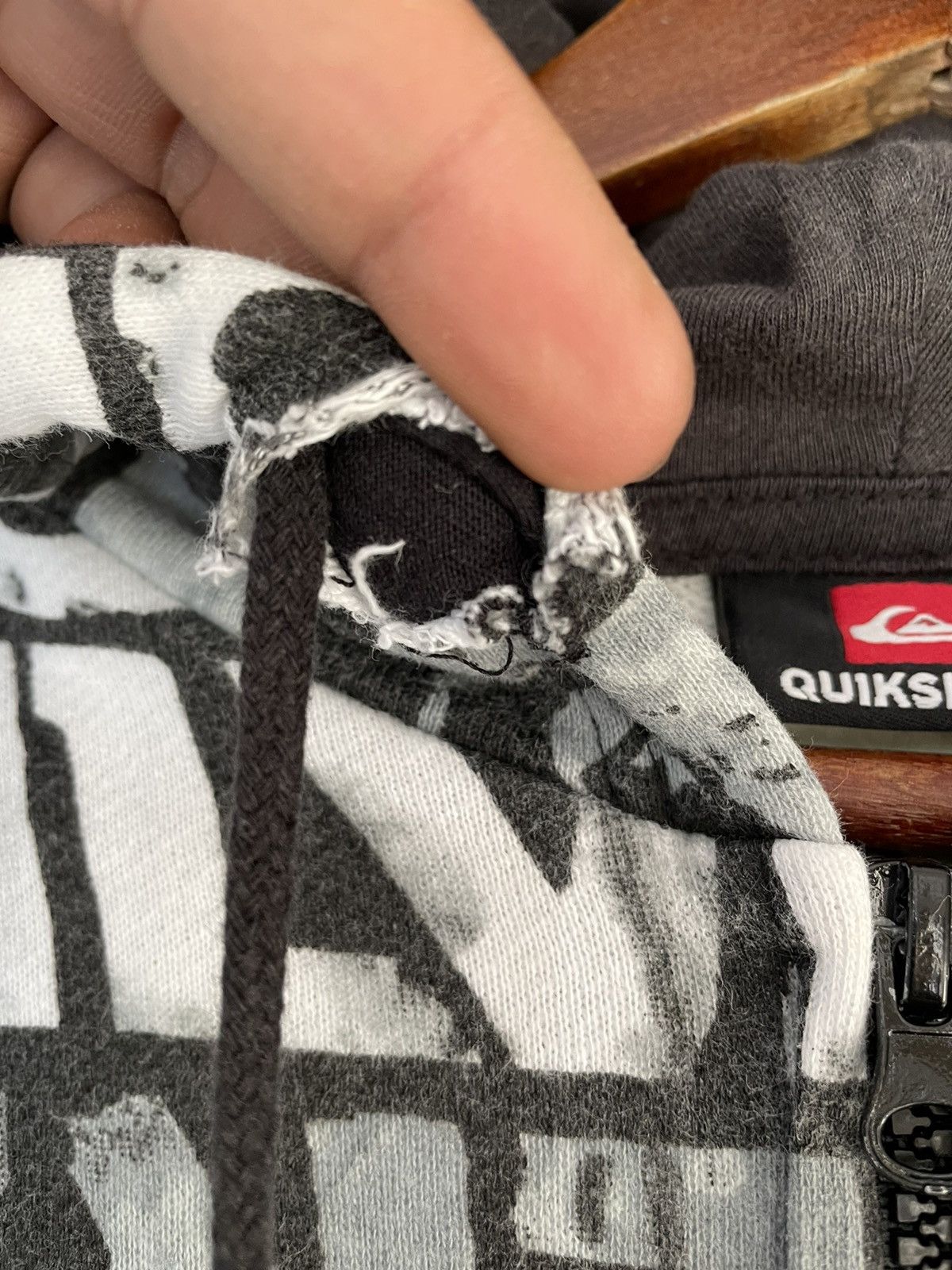Quiksilver OVERPRINTED QUIKSILVER HOODIE Size US M / EU 48-50 / 2 - 7 Thumbnail