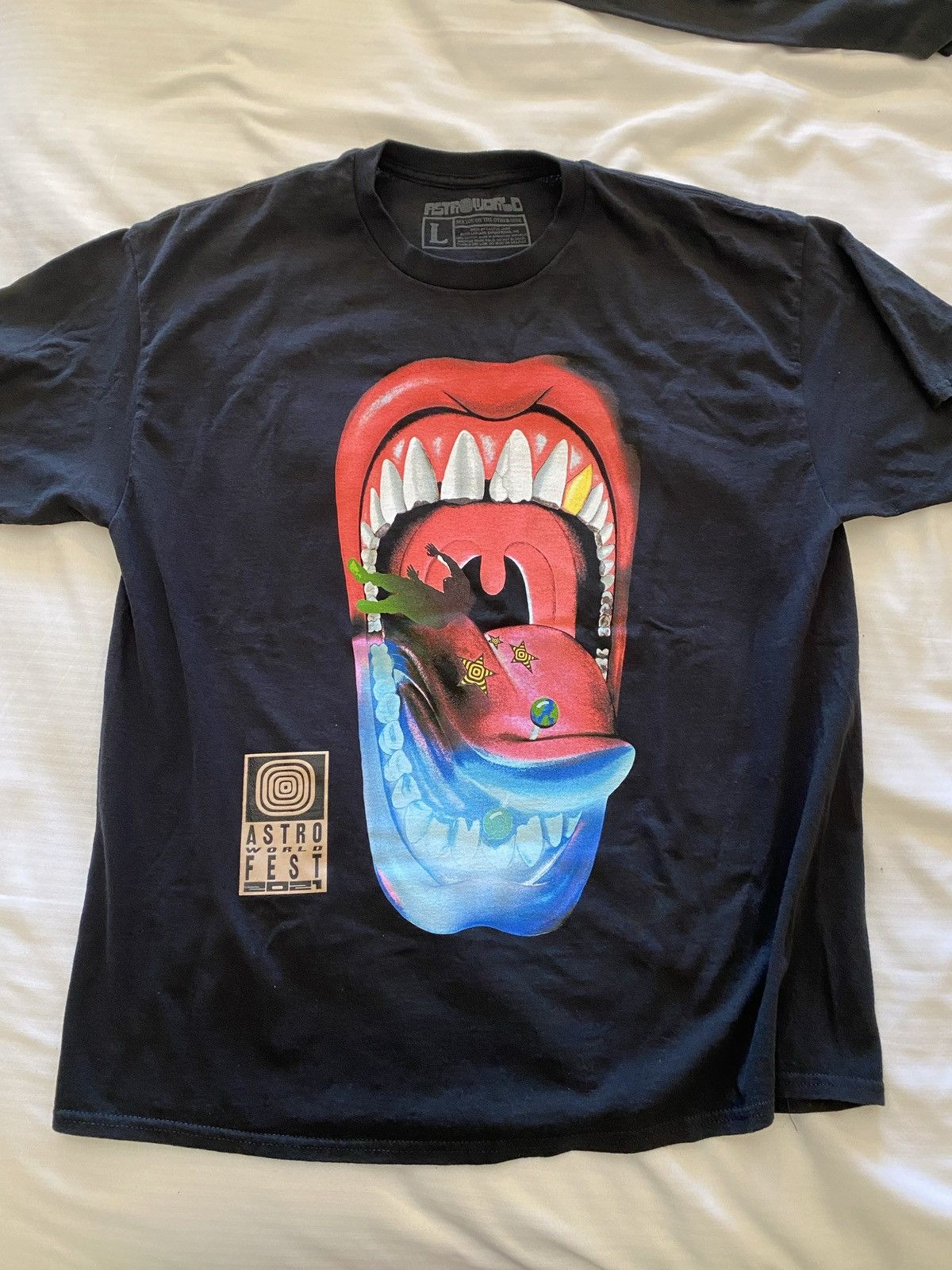 Travis Scott Astroworld Festival Tee good sz Small