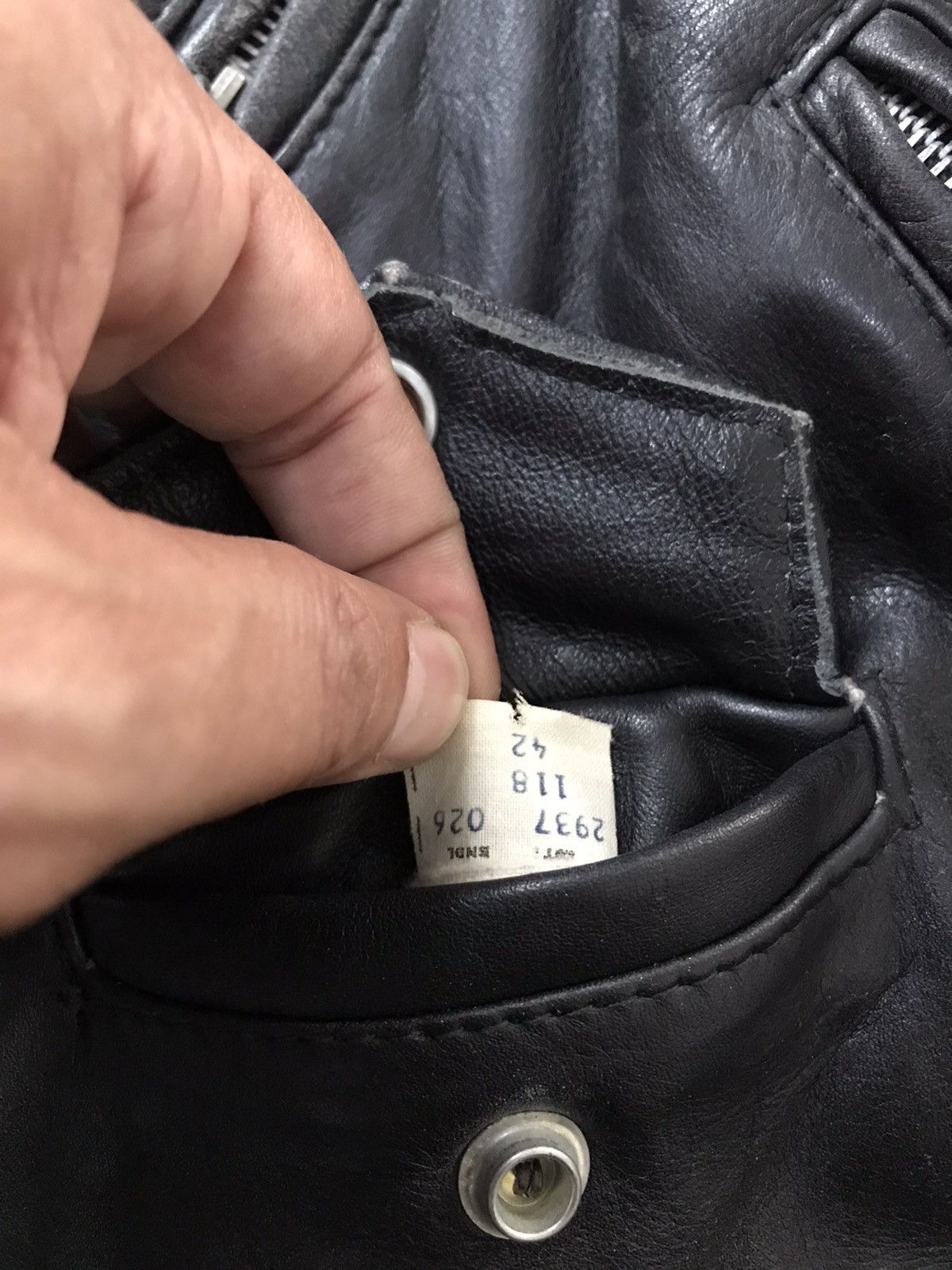 Schott × Vintage Vintage Schott Perfecto Cow Leather Motorcycle Jacket Size US M / EU 48-50 / 2 - 15 Thumbnail