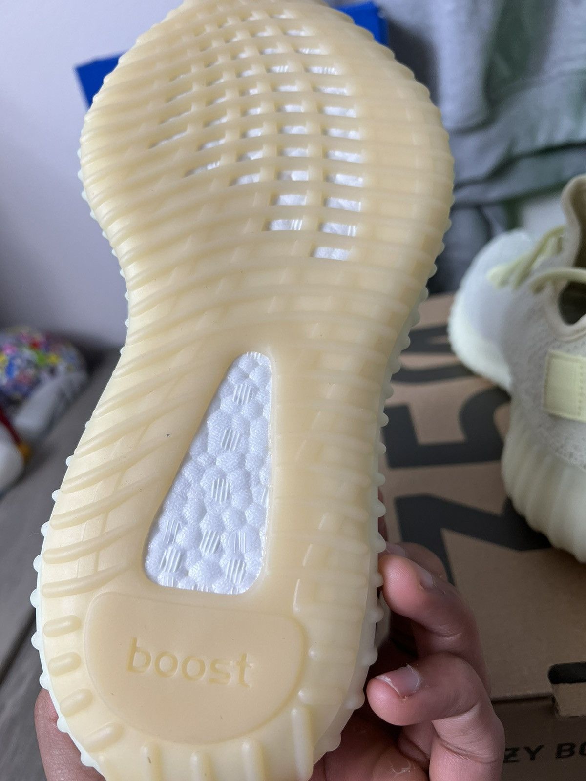 Adidas × Kanye West Yeezy Boost 350 V2 Butter Size US 5 / EU 37 - 6 Thumbnail