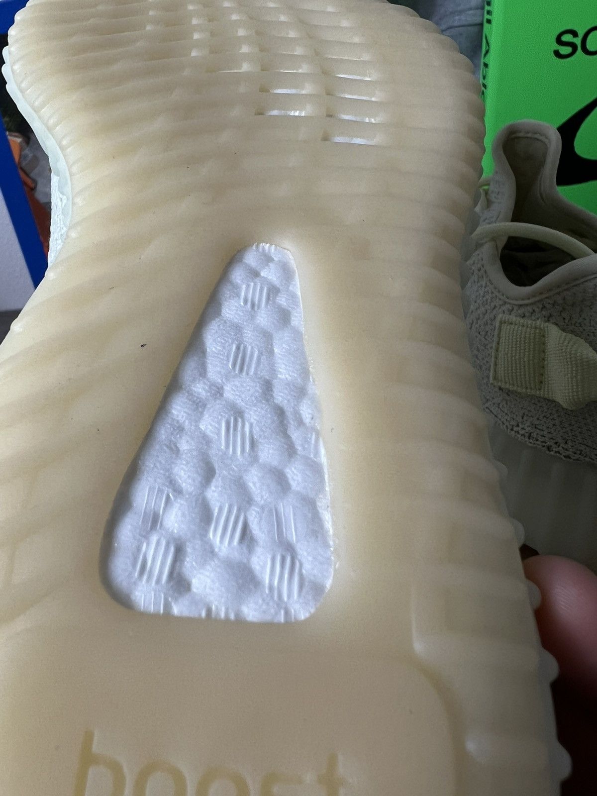 Adidas × Kanye West Yeezy Boost 350 V2 Butter Size US 5 / EU 37 - 7 Thumbnail