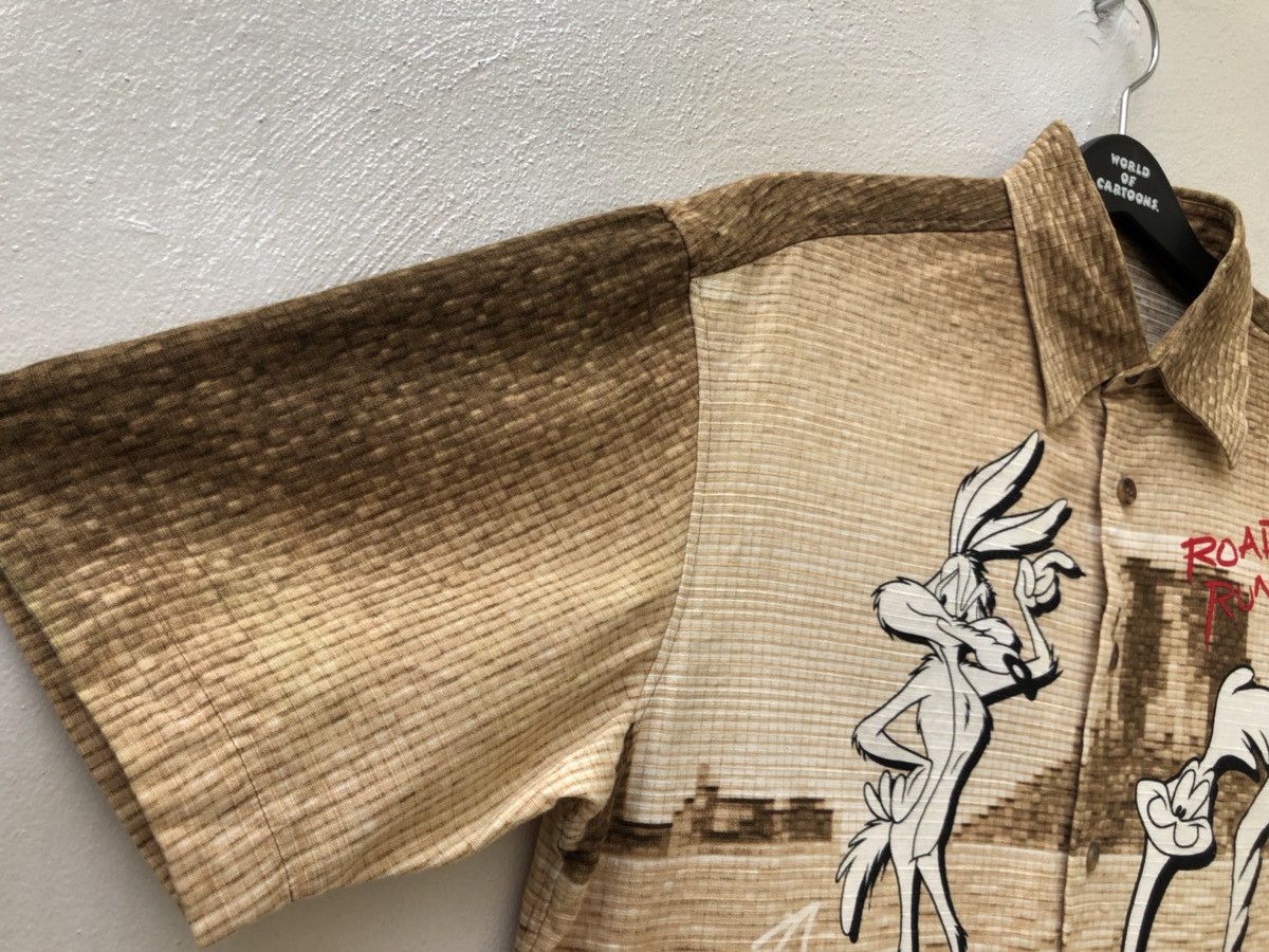 Vintage 2001 Greenclubs X Warner Bros Roadrunner Coyote Shirt Size US L / EU 52-54 / 3 - 3 Thumbnail