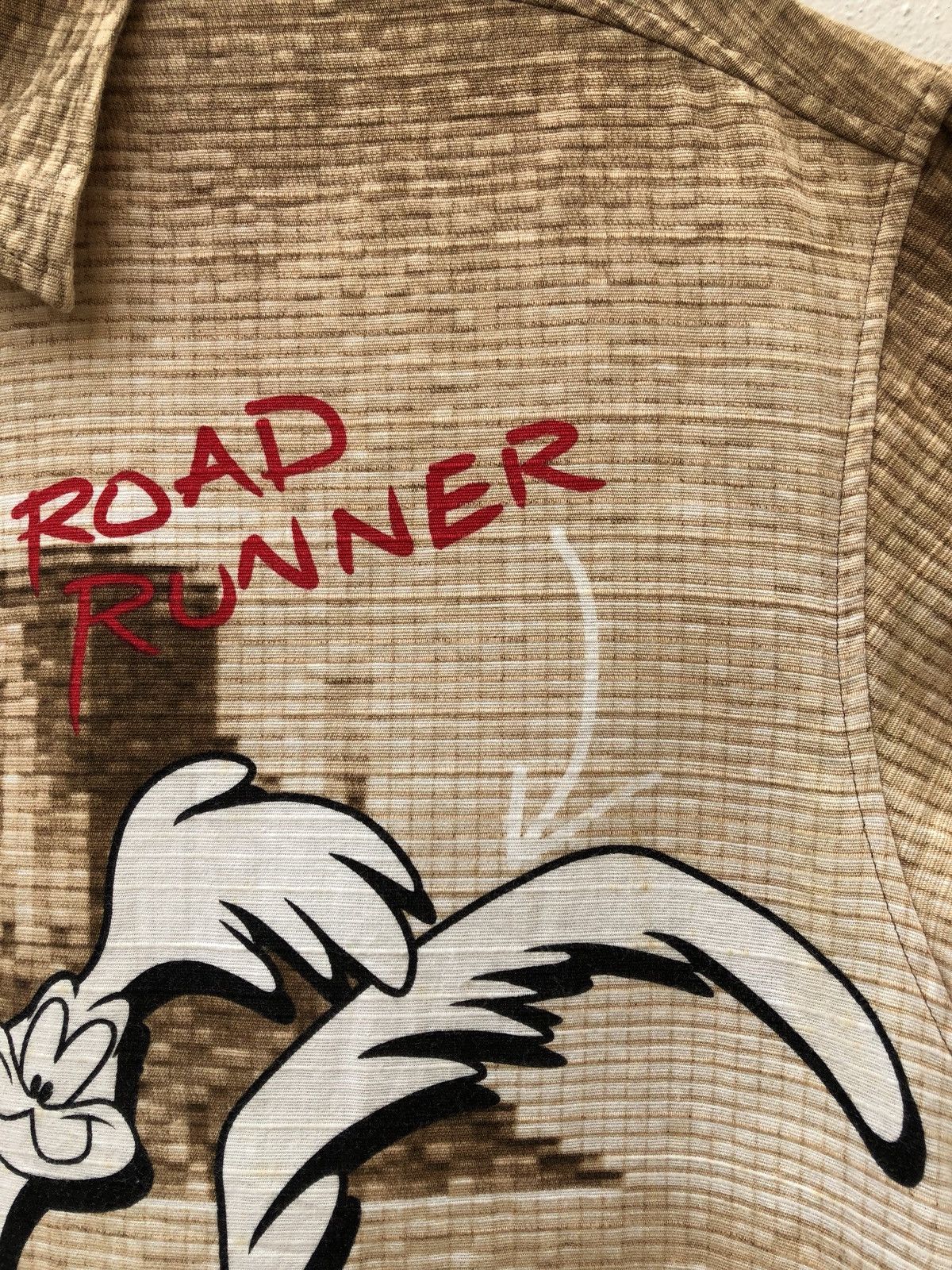 Vintage 2001 Greenclubs X Warner Bros Roadrunner Coyote Shirt Size US L / EU 52-54 / 3 - 4 Thumbnail