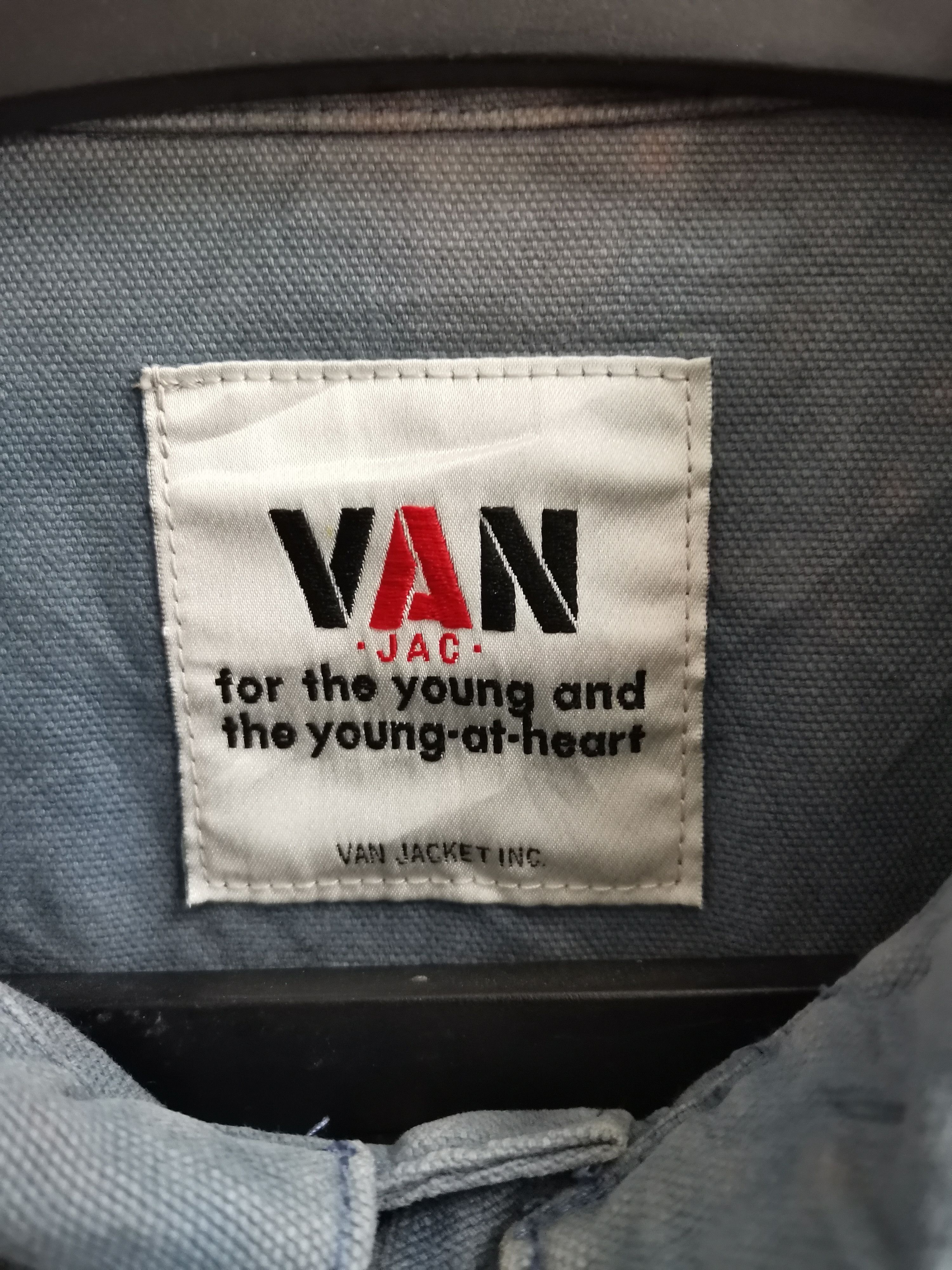 Japanese Brand × Van × Vintage Vintage Distressed Van Jac Denim Trucker Jacket Size US L / EU 52-54 / 3 - 5 Thumbnail