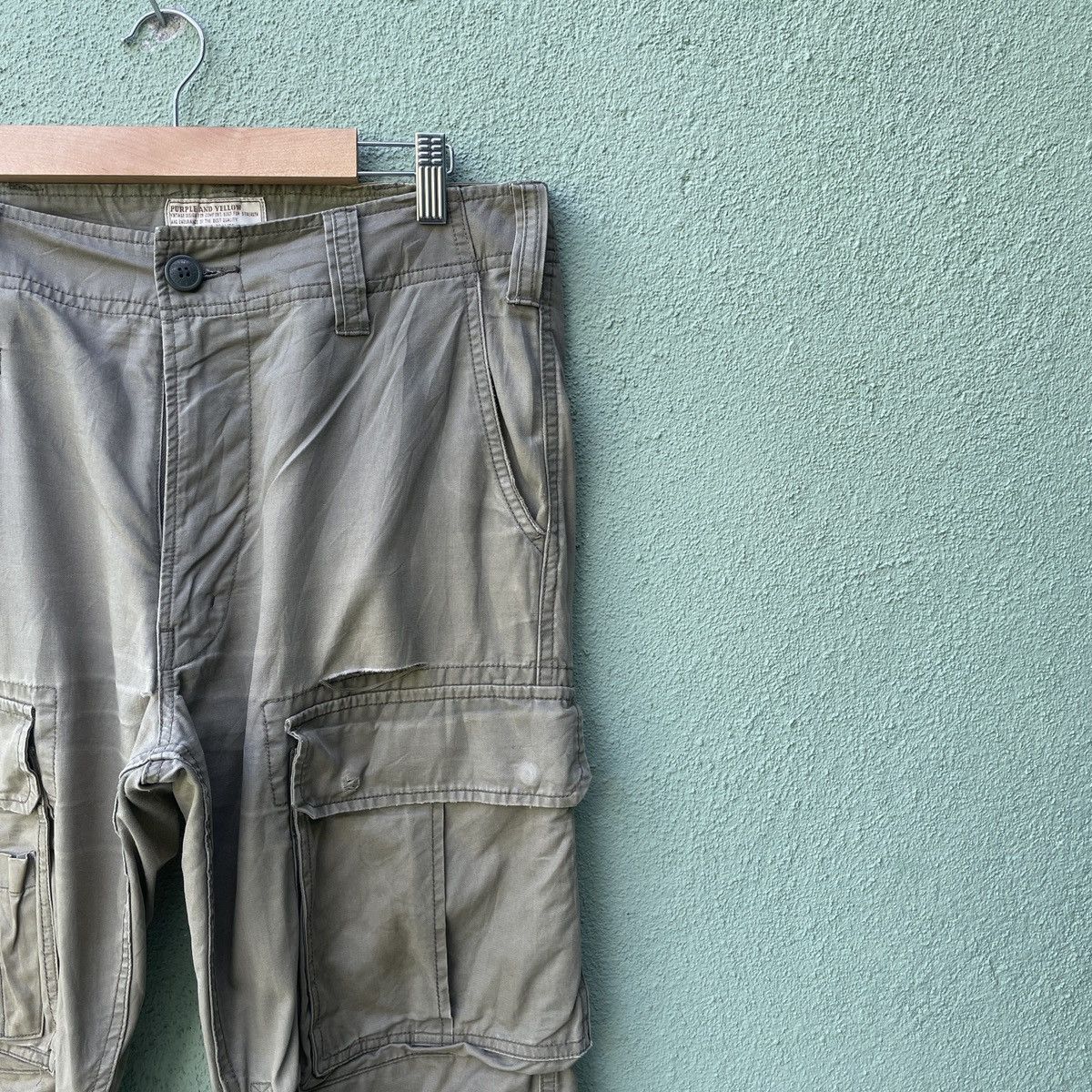 Japanese Brand Vintage PURPLE AND YELLOW Distressed 9 Pocket Cargo Pants Size US 32 / EU 48 - 3 Thumbnail